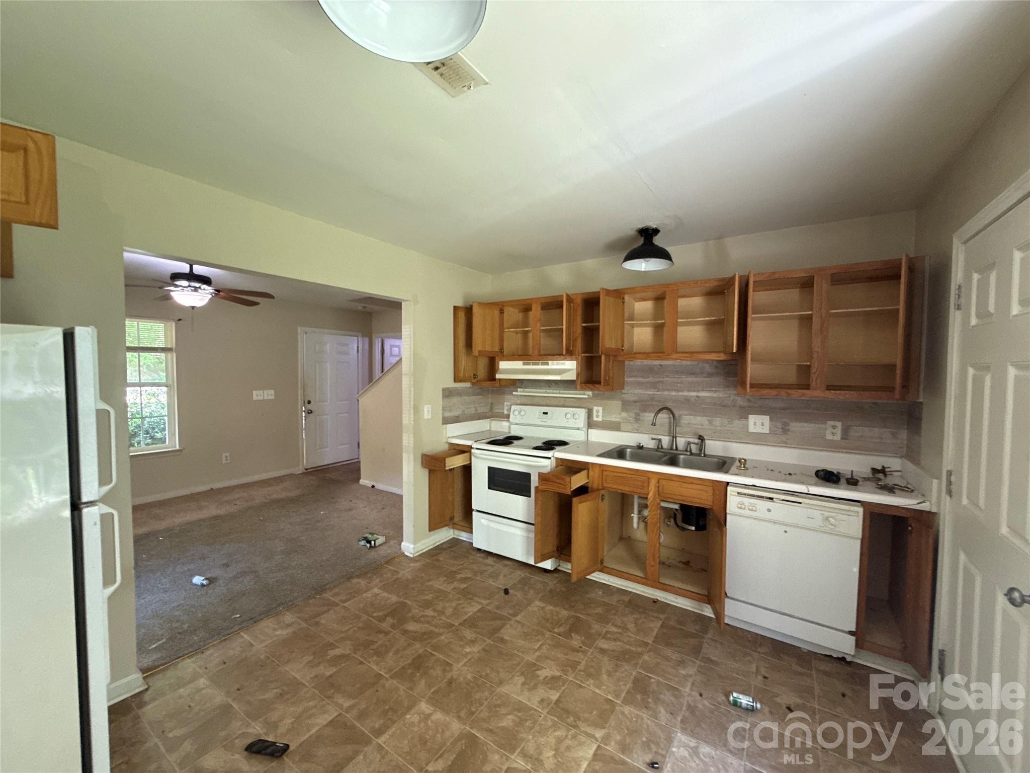 2805 Kendrick Drive