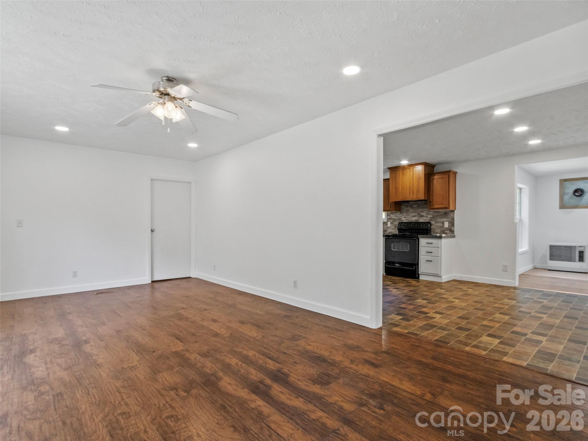 797 Pleasant Valley Road
