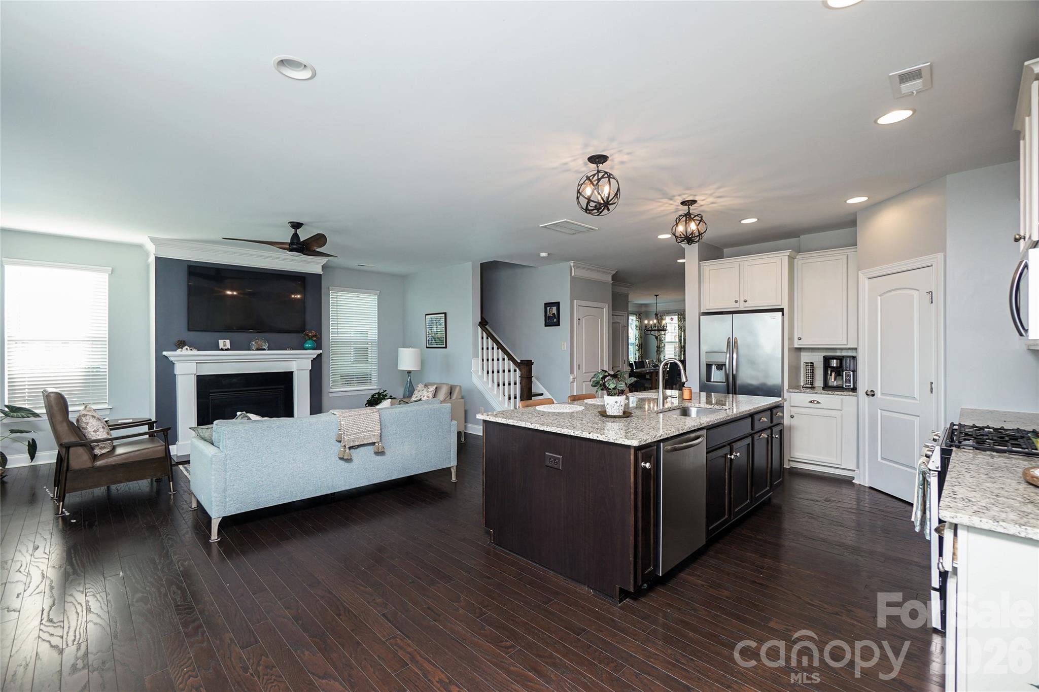 1300 Thessallian Lane
