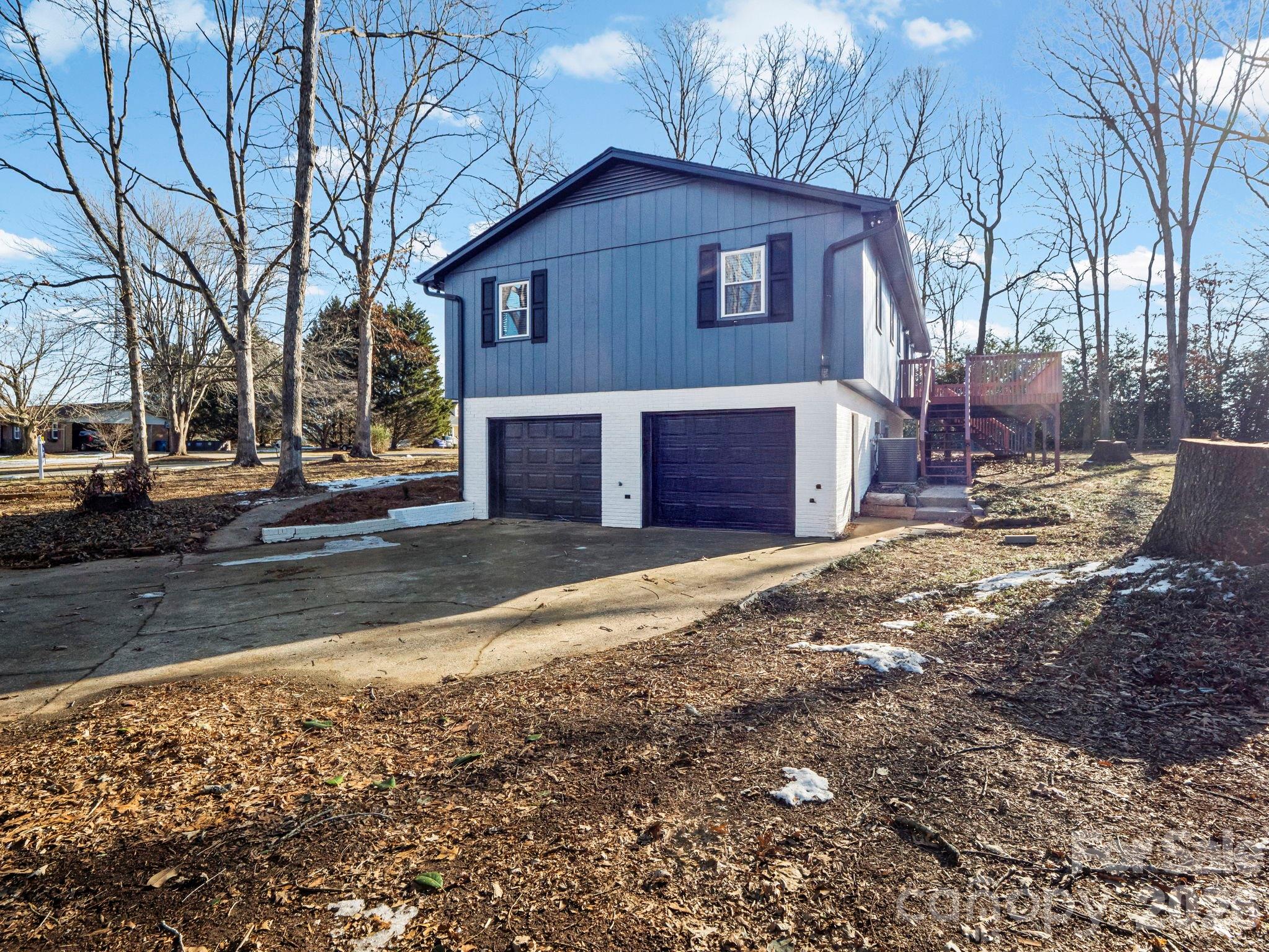 Oak Springs - Residential