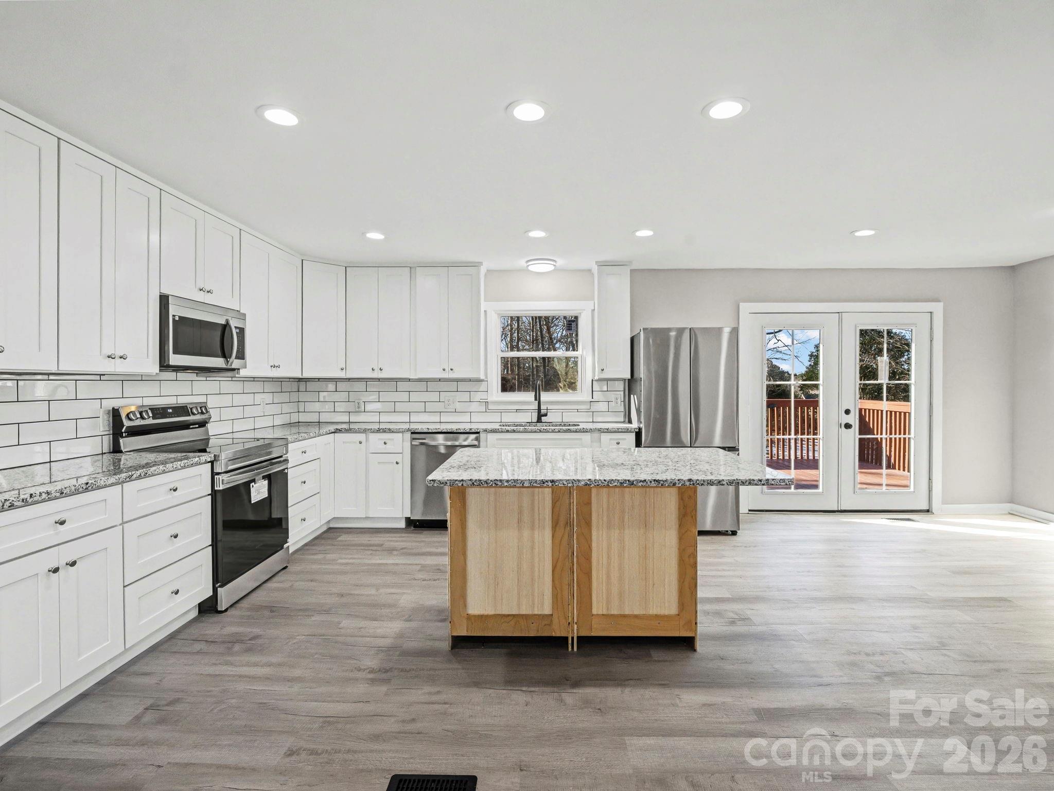 Oak Springs - Residential