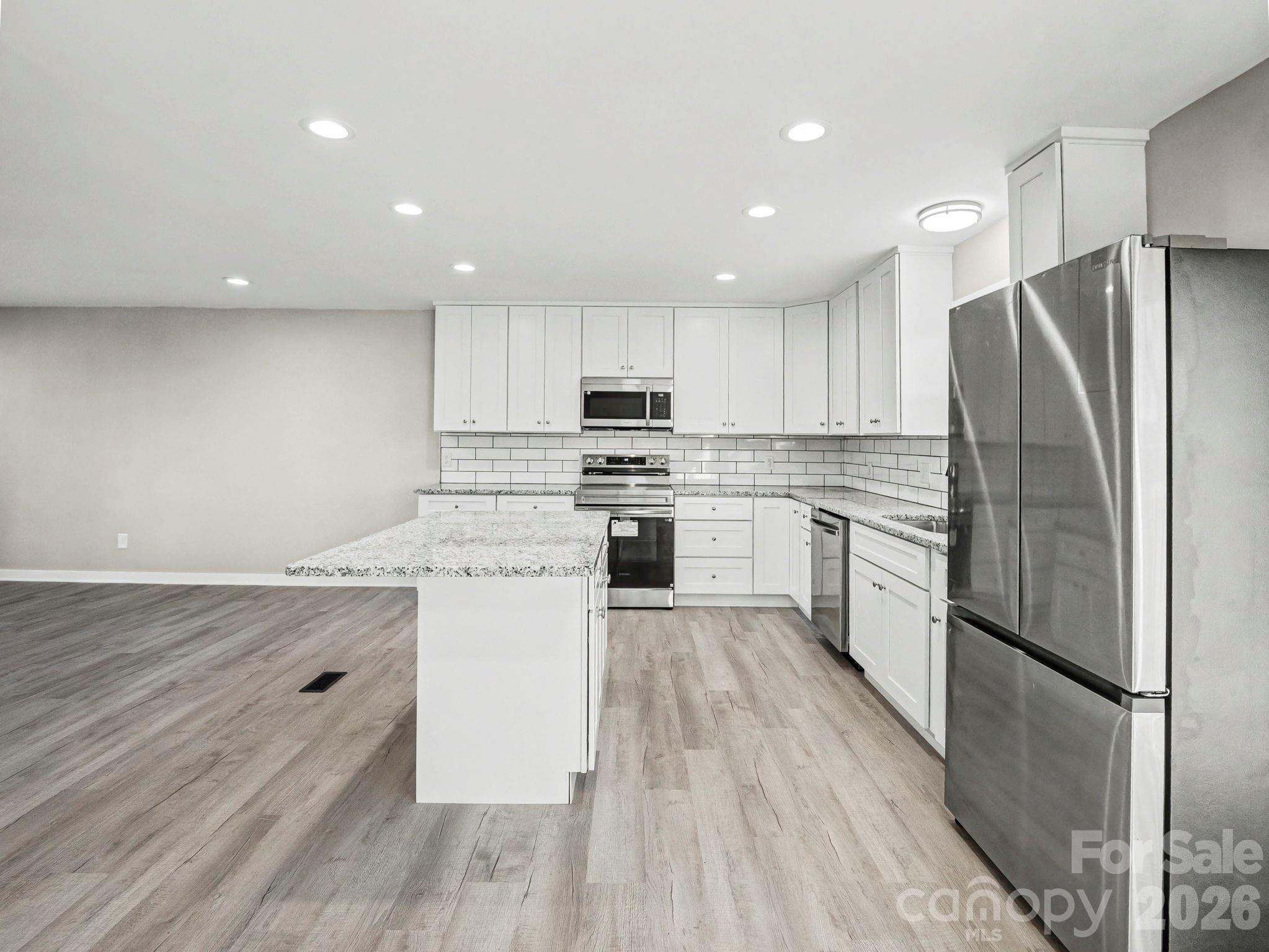 Oak Springs - Residential