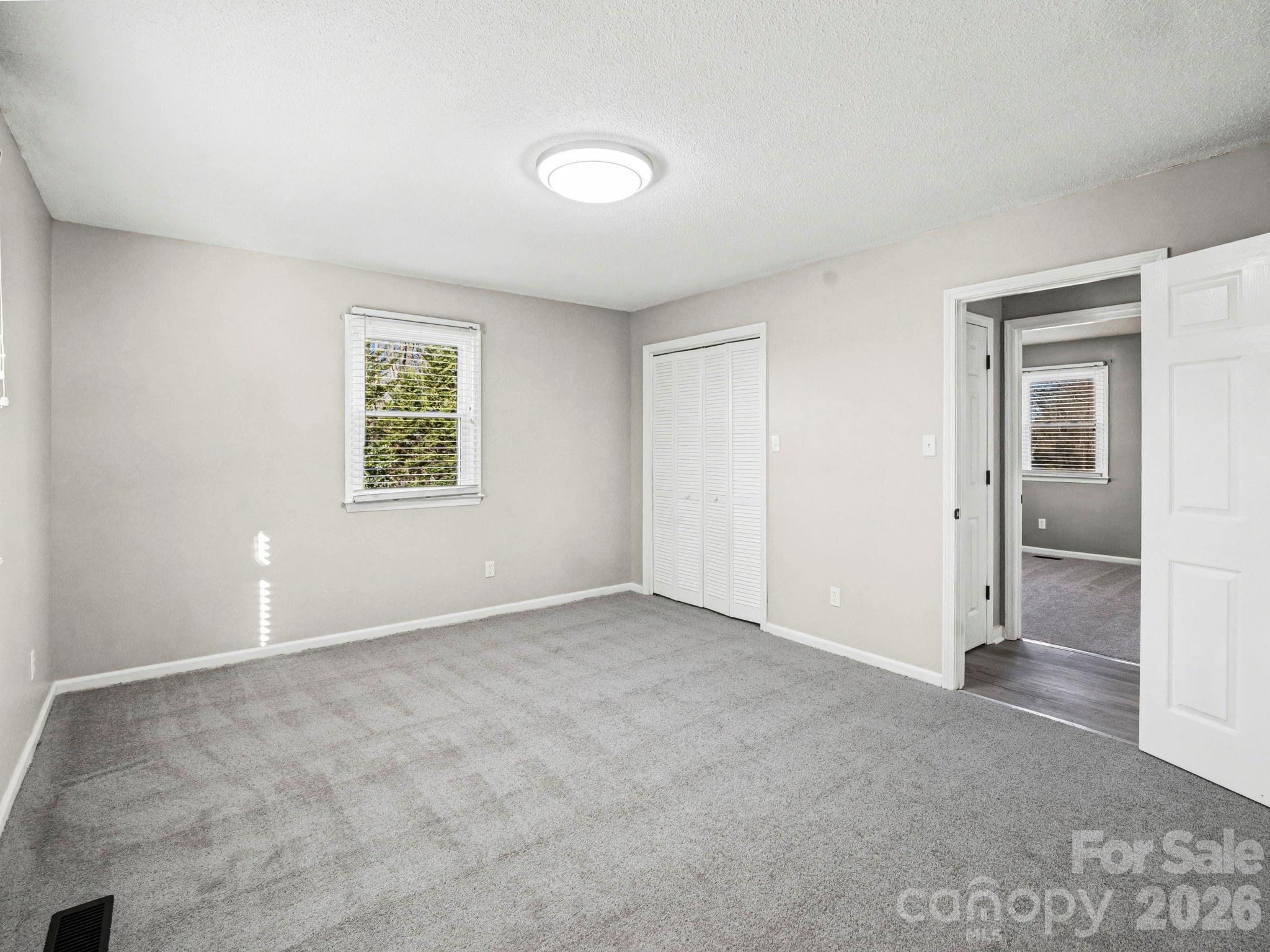 Oak Springs - Residential