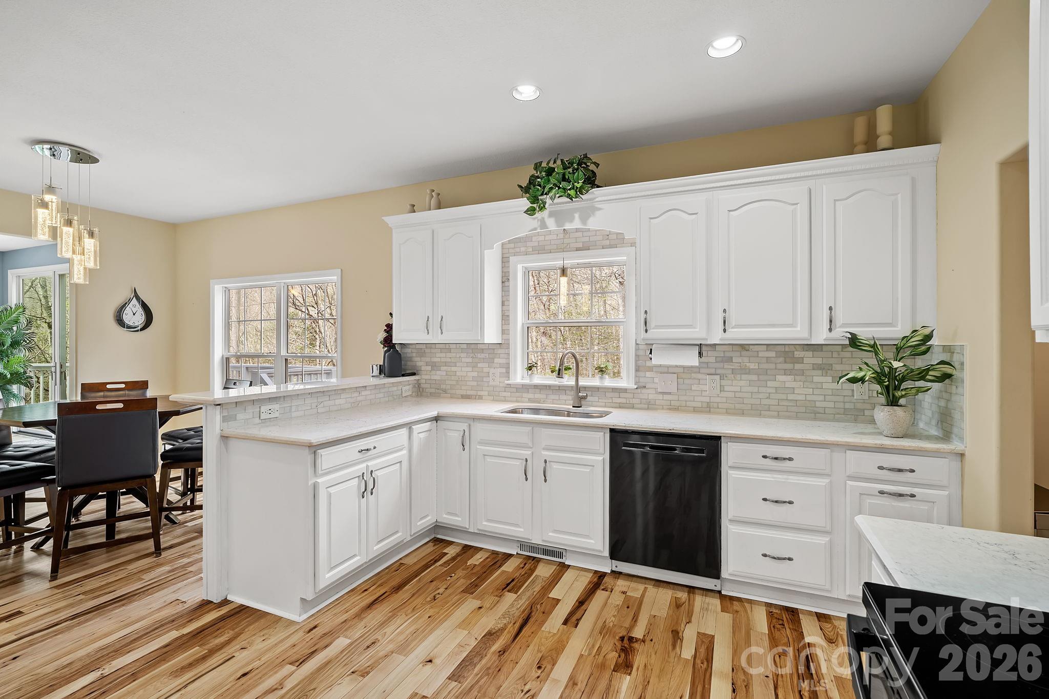 Laurel Woods - Residential