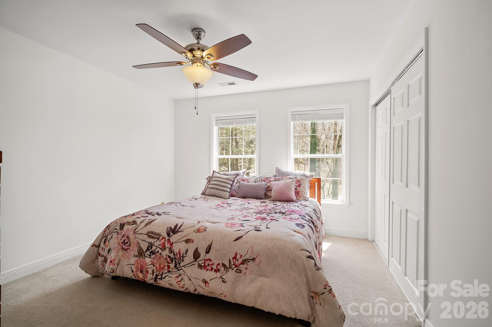 Laurel Woods - Residential