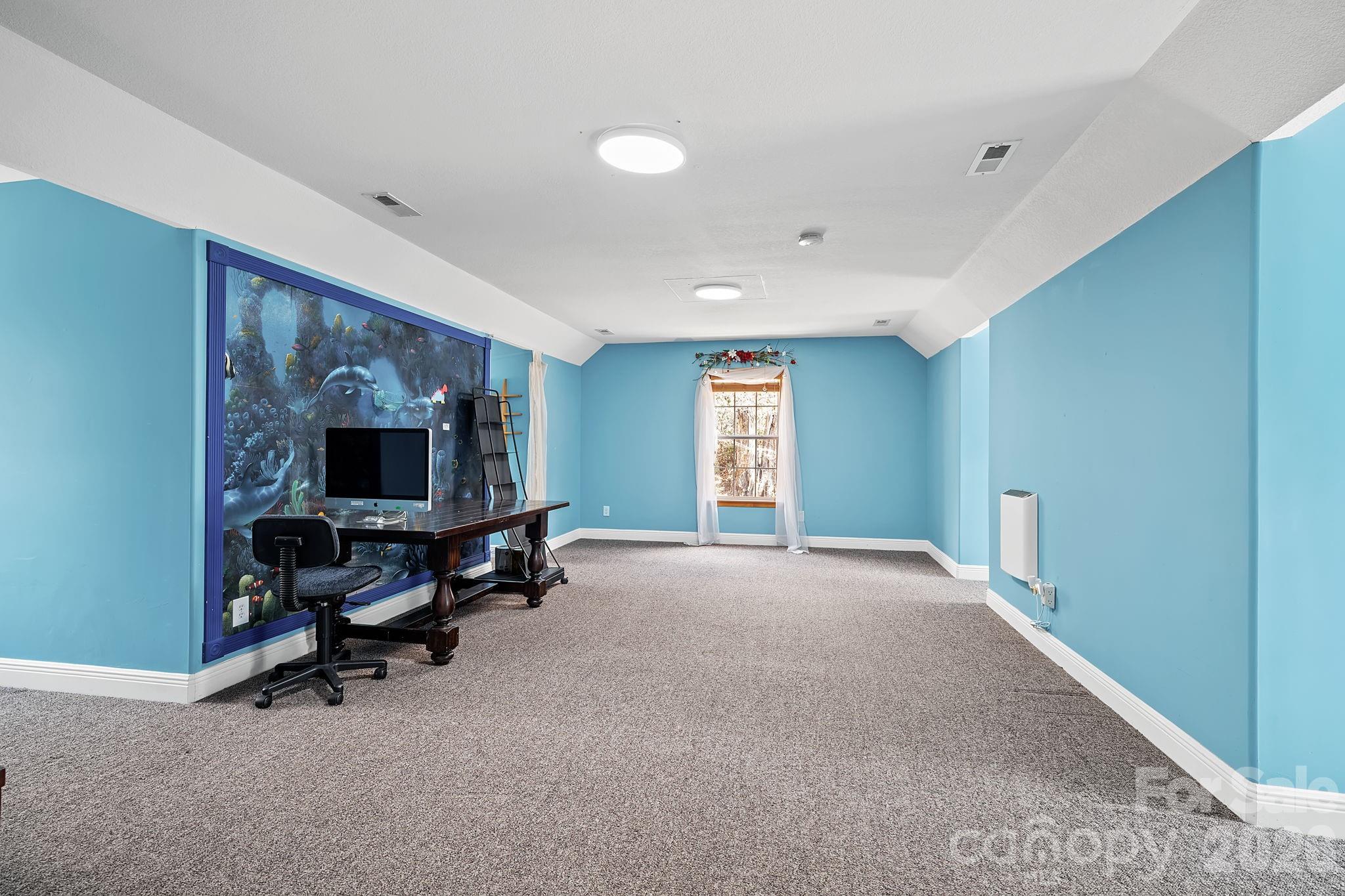 Laurel Woods - Residential