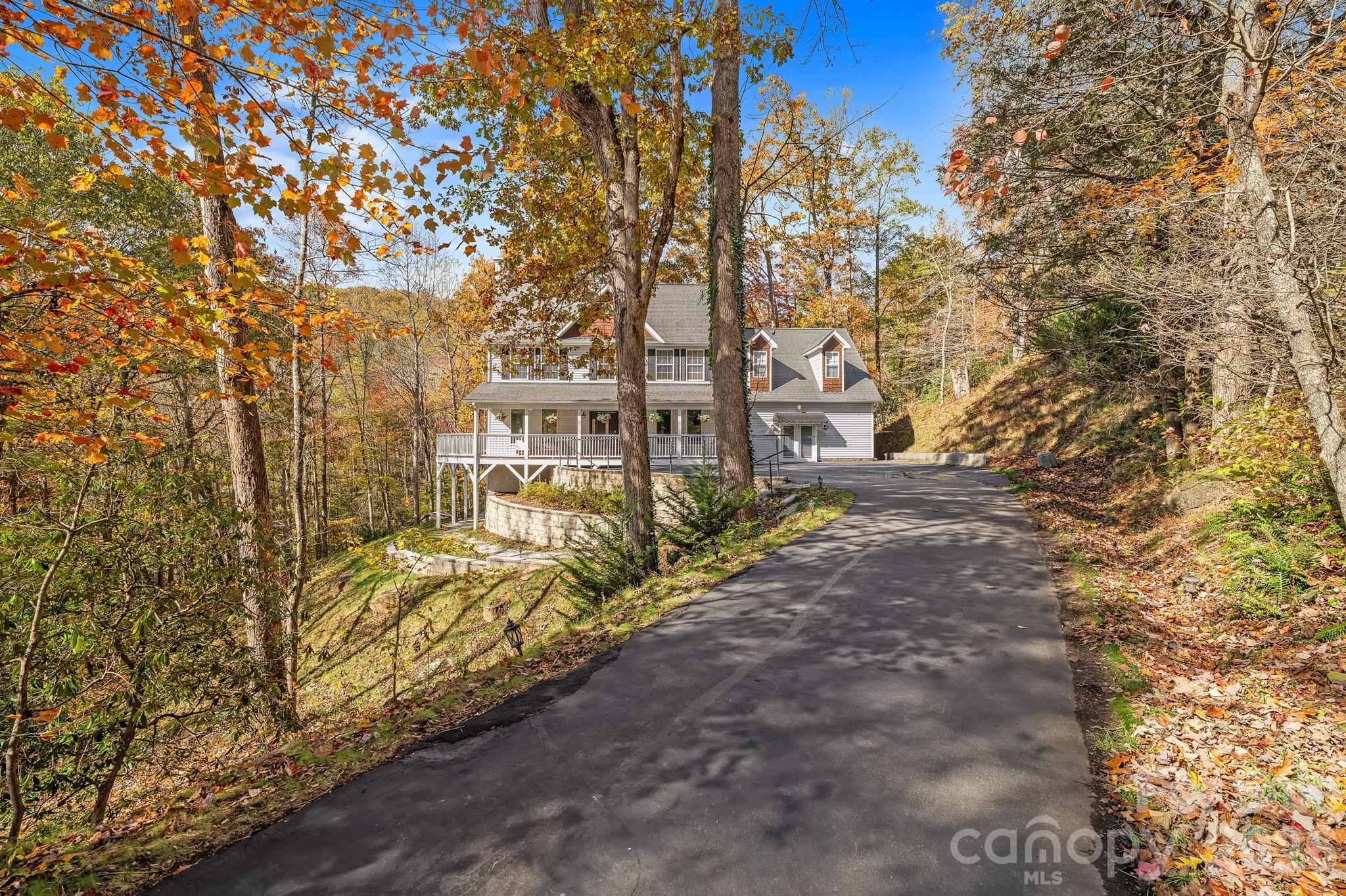 Laurel Woods - Residential