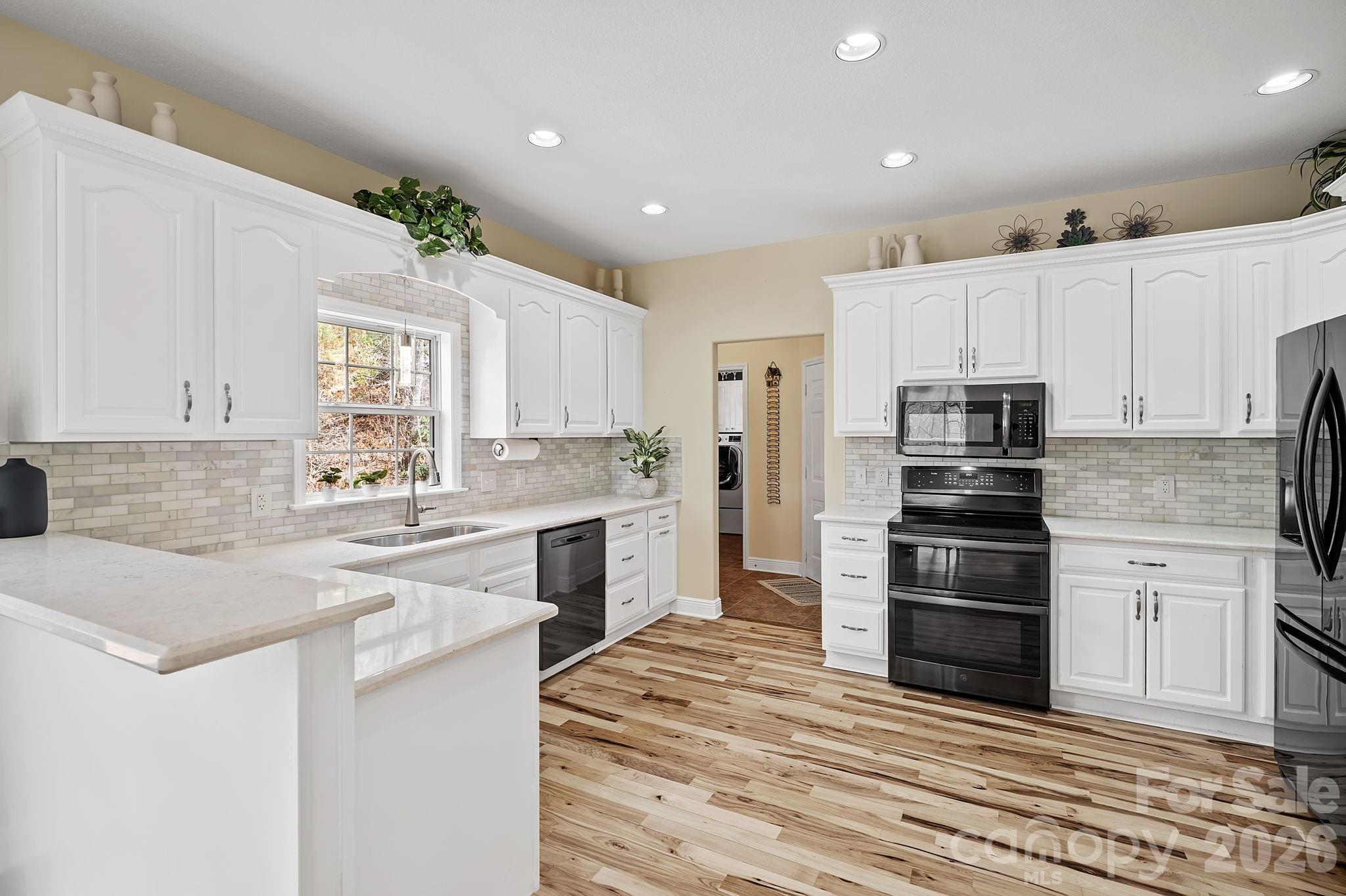 Laurel Woods - Residential