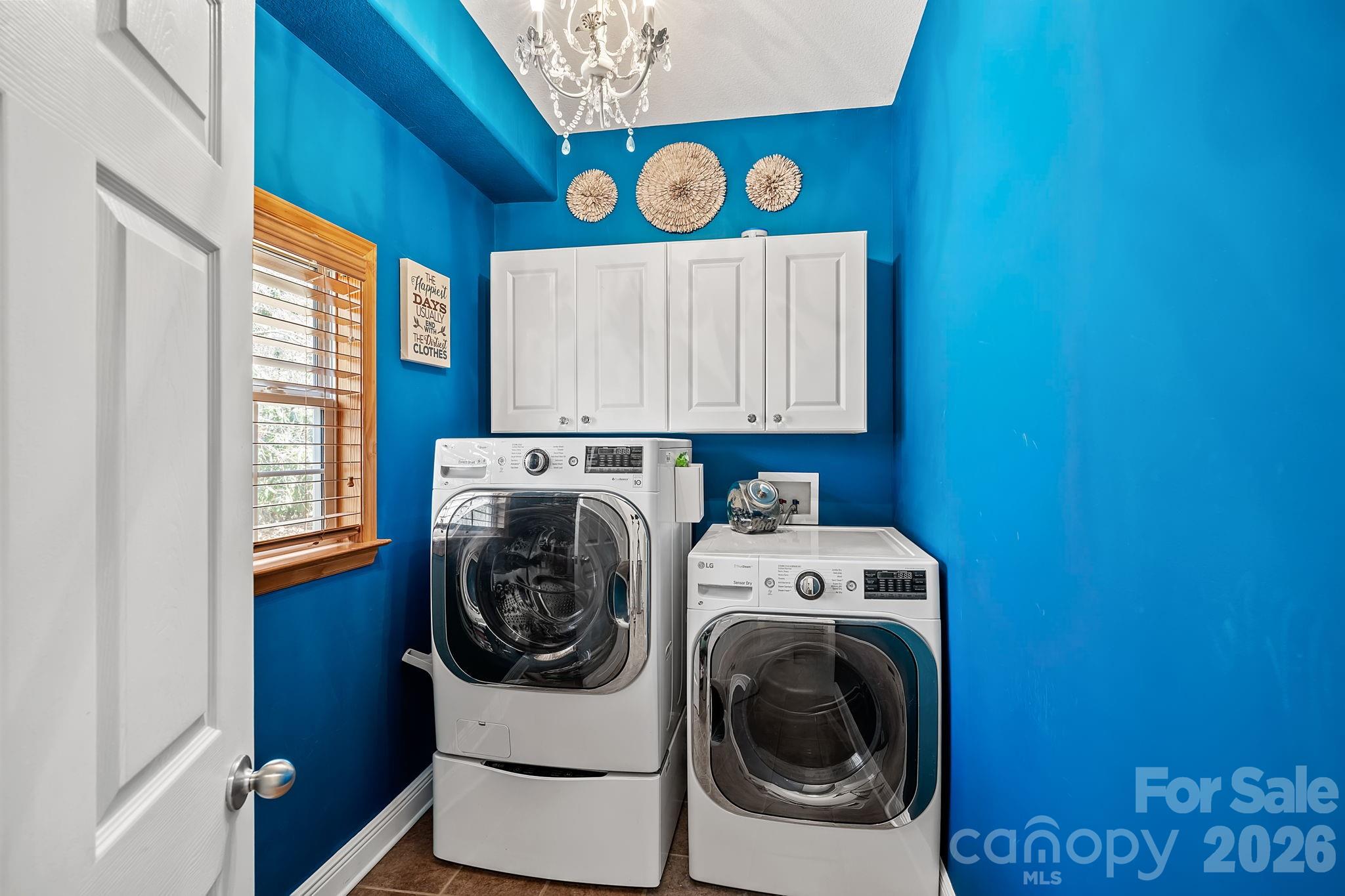 Laurel Woods - Residential