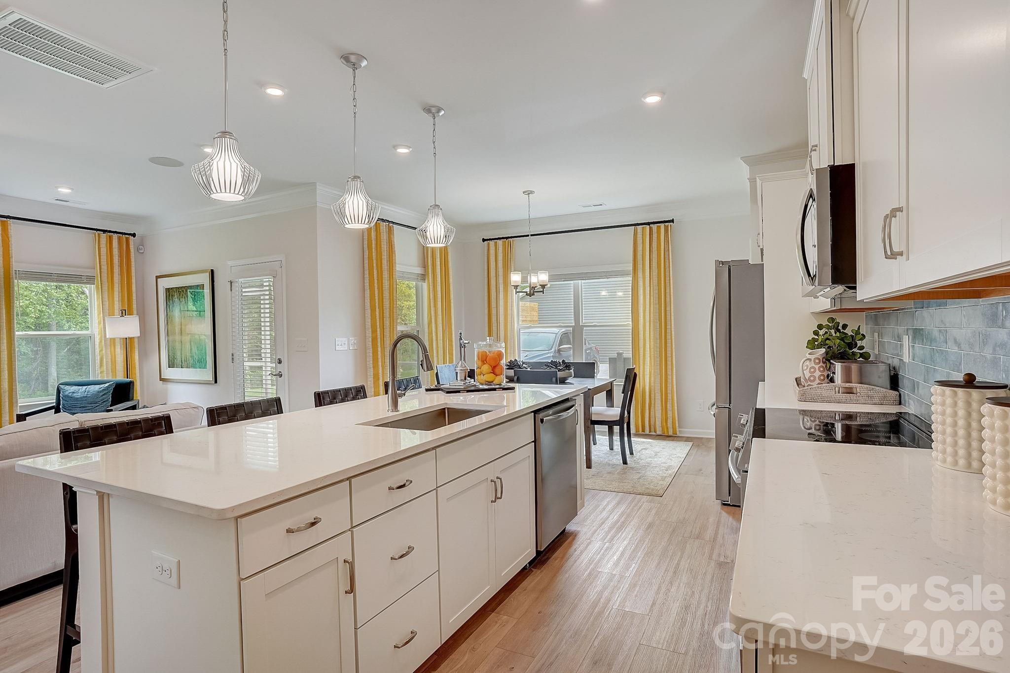 1305 Red River Drive