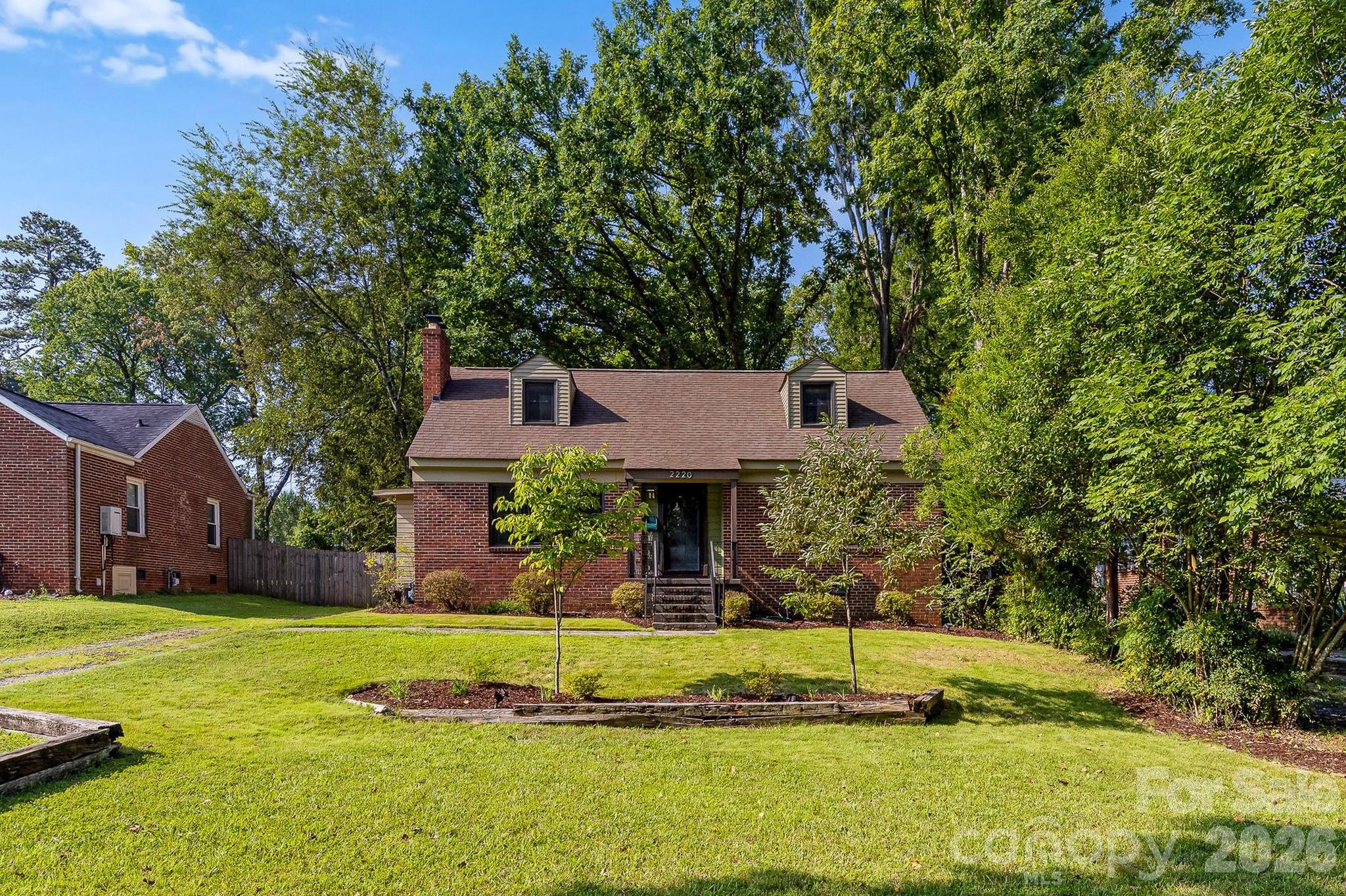 2220 Arnold Drive