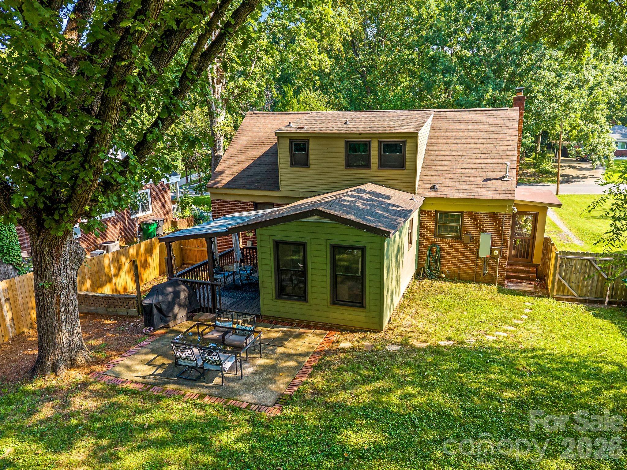 2220 Arnold Drive