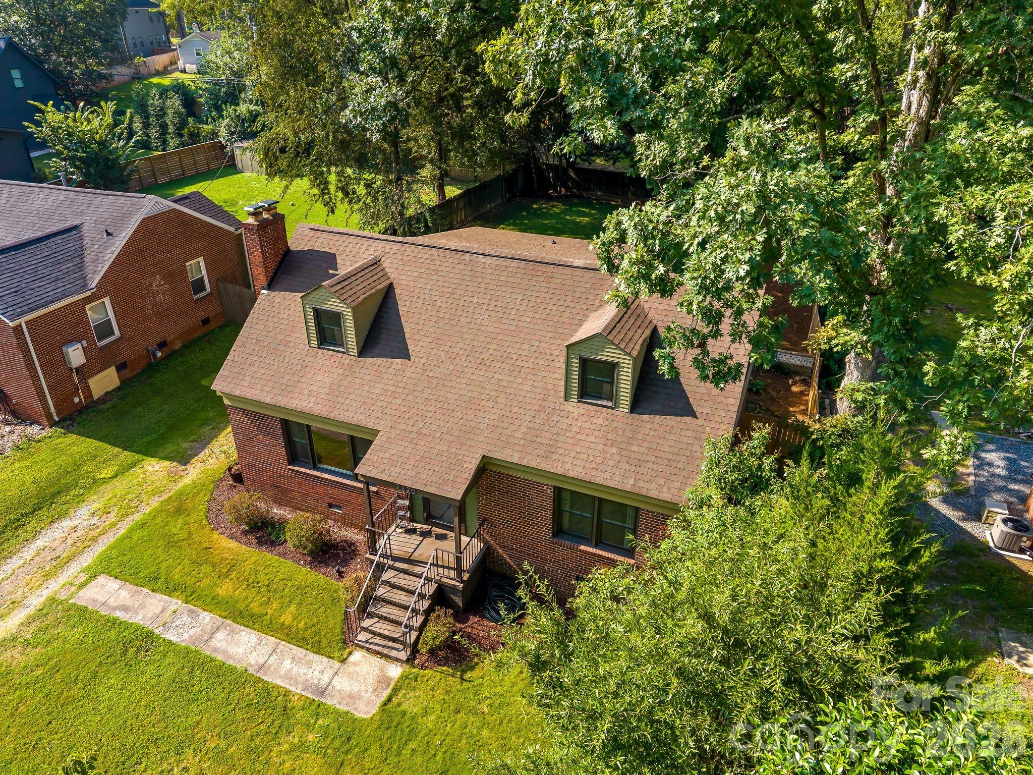 2220 Arnold Drive