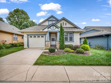 13 Gray Wolf Lane Hendersonville NC 28792