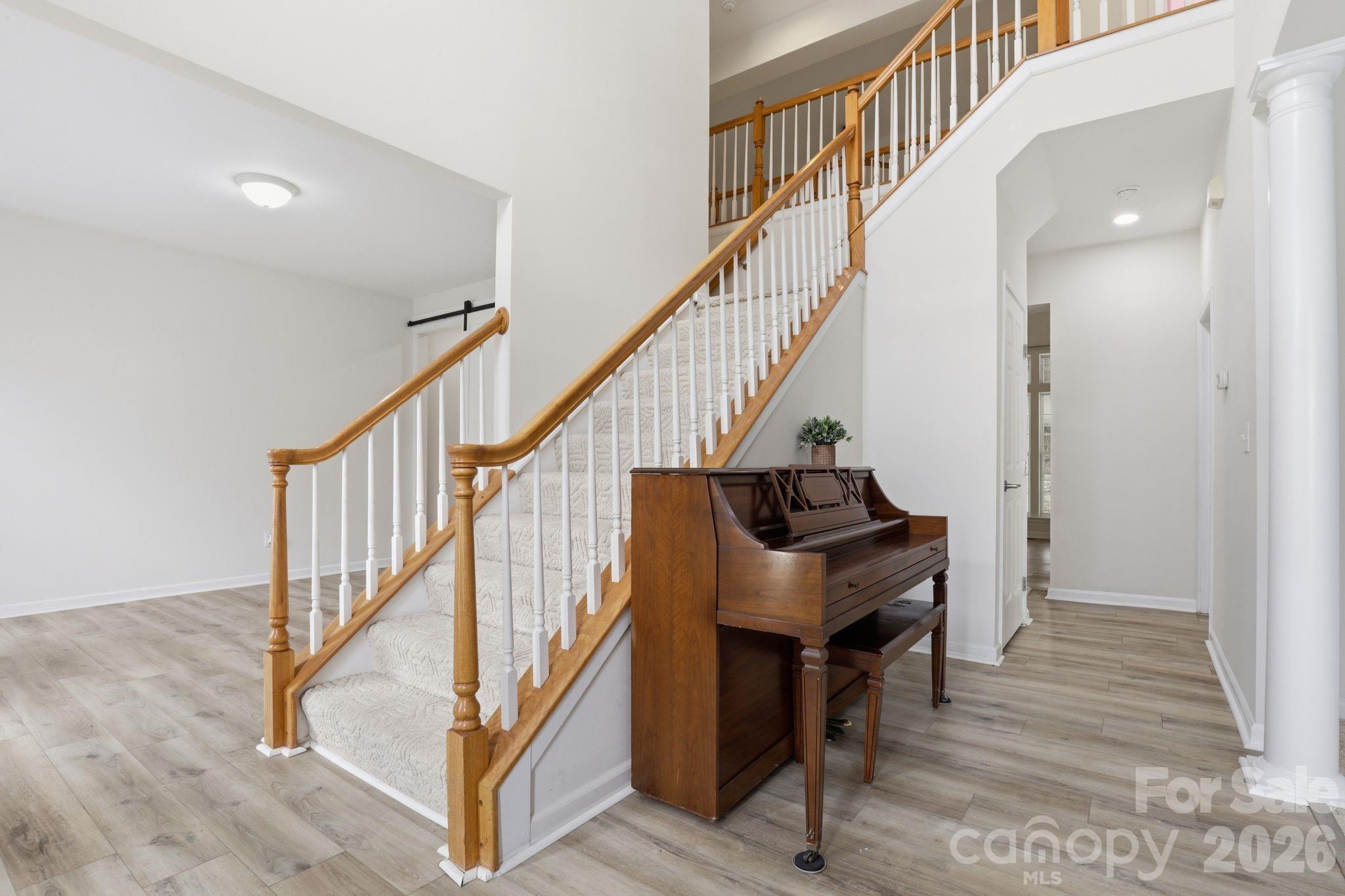 3909 Meadow Green Drive