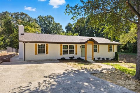 2225 W 7th Avenue Gastonia NC 28052