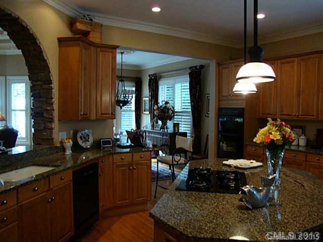 The Peninsula - Residential