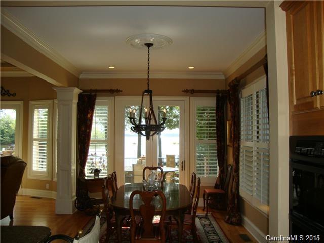 The Peninsula - Residential