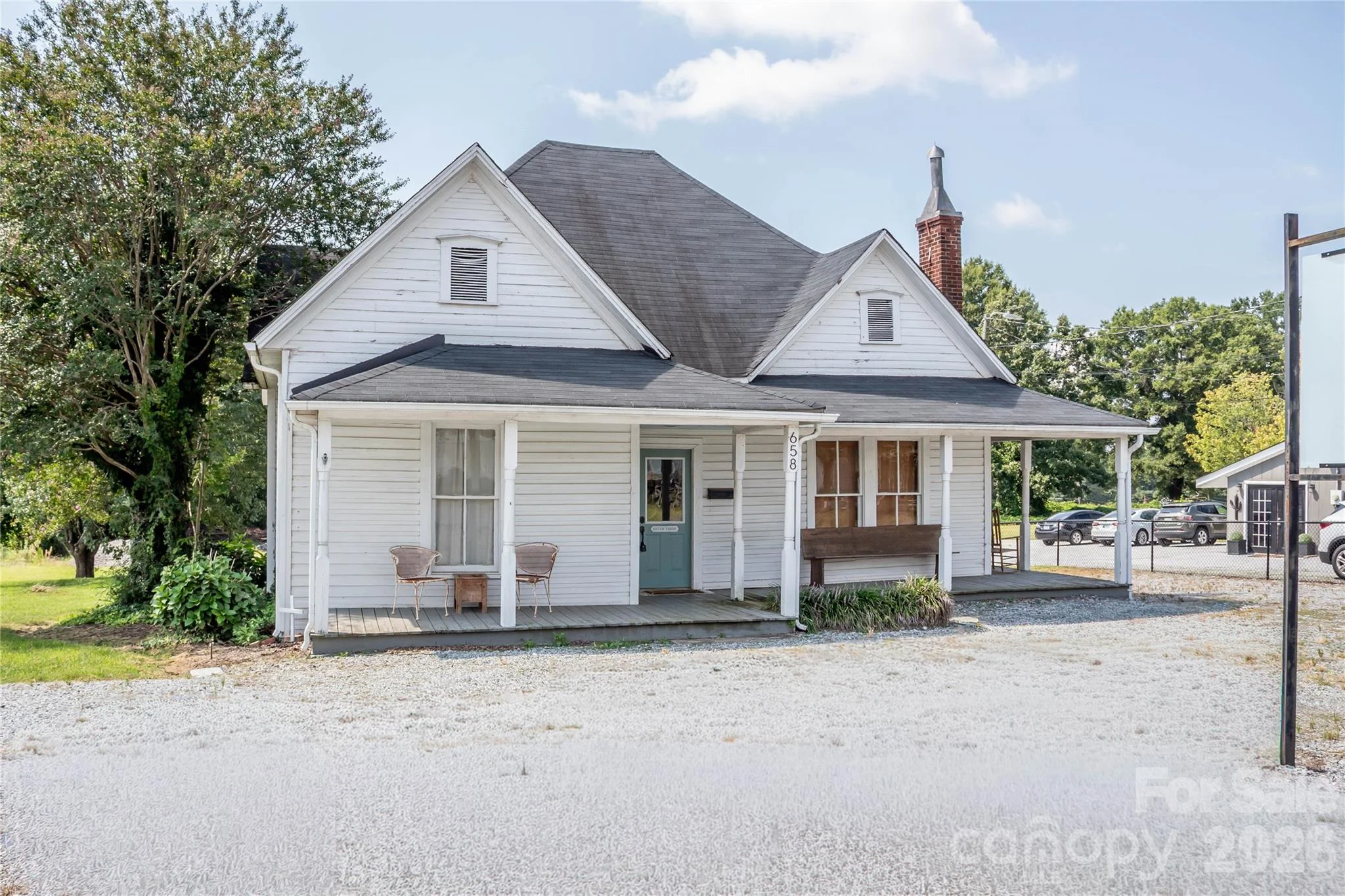 658 E Main Avenue, Taylorsville, NC, 28681