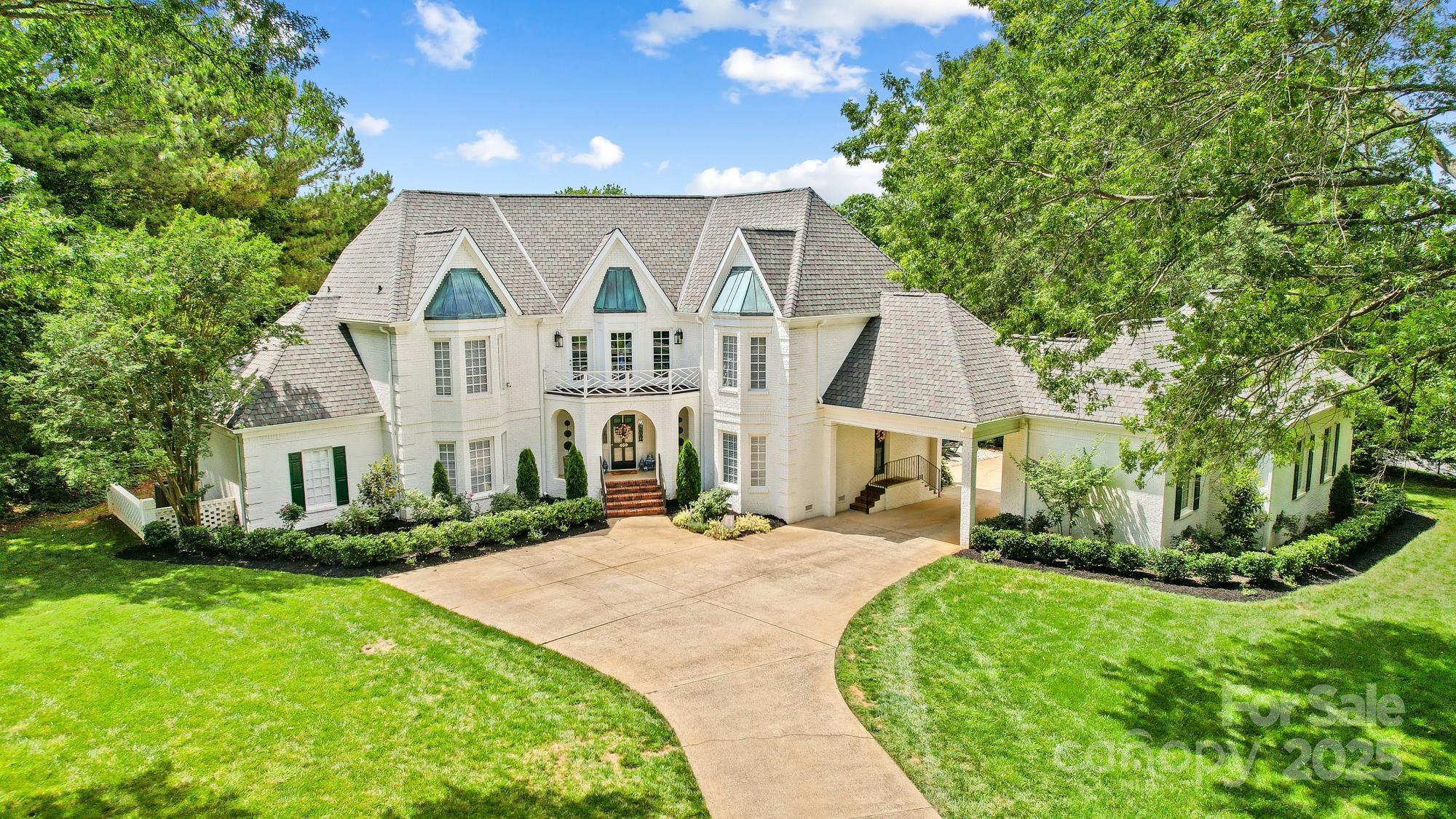 469 Valley Run Drive
