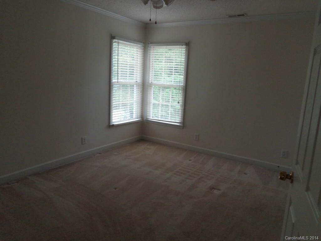 Holland Downs - Residential