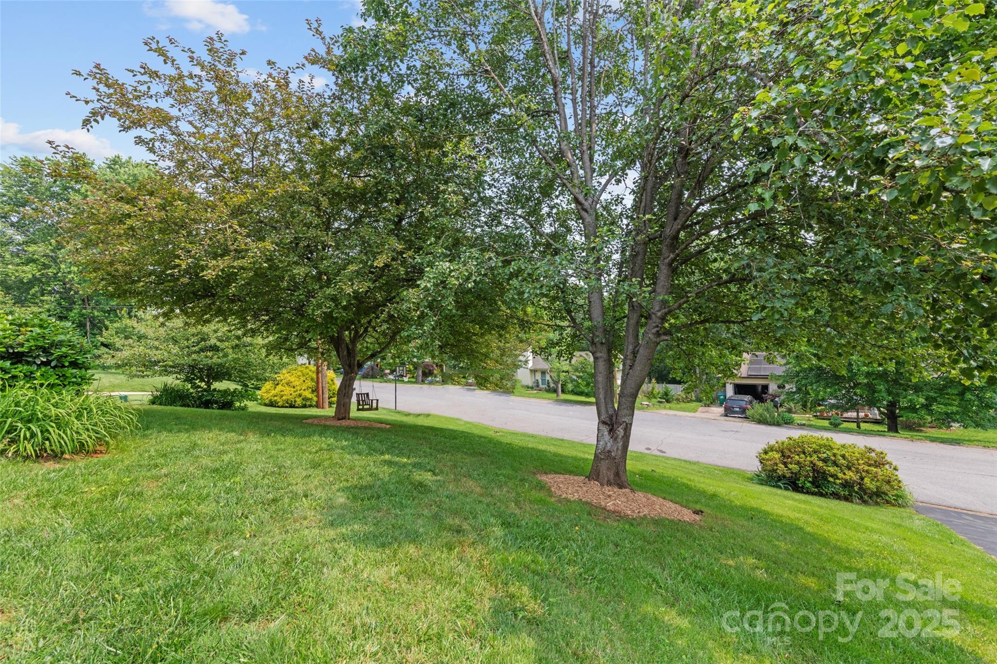 16 Fieldstone Court