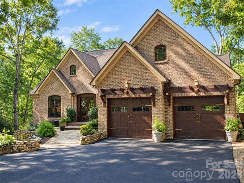 Photo of 40 Ulvda Court, Brevard, NC 28712 (MLS # 4430027)