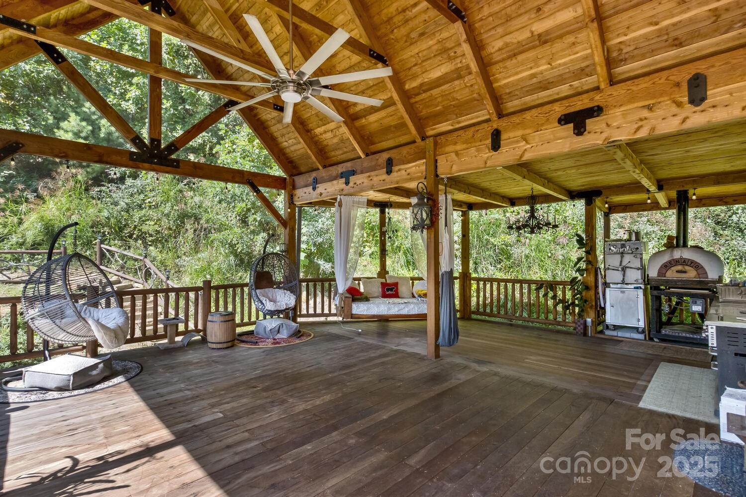 10 Scott Mountain Drive