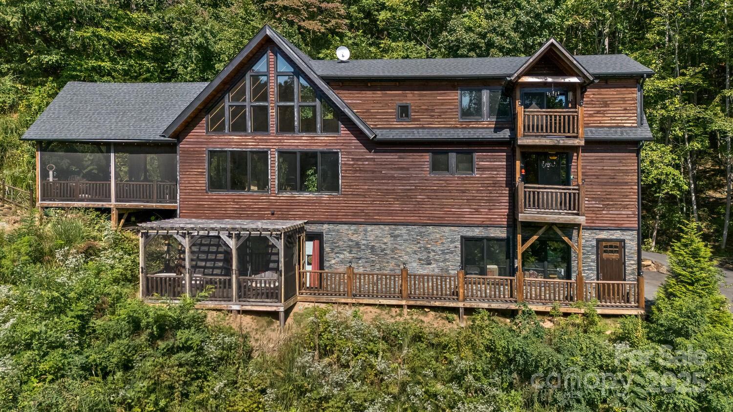 10 Scott Mountain Drive