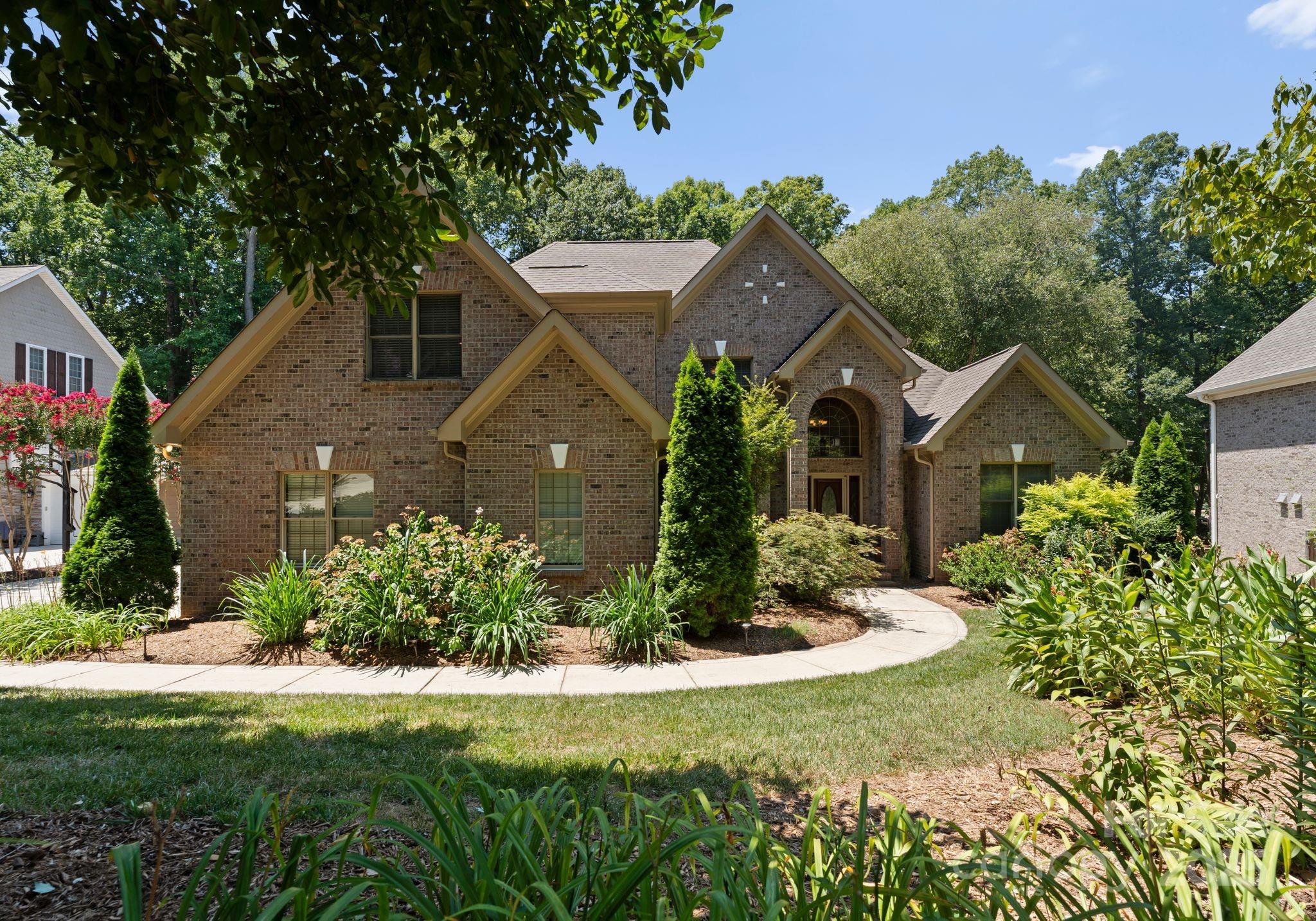 2317 Mt Isle Harbor Drive