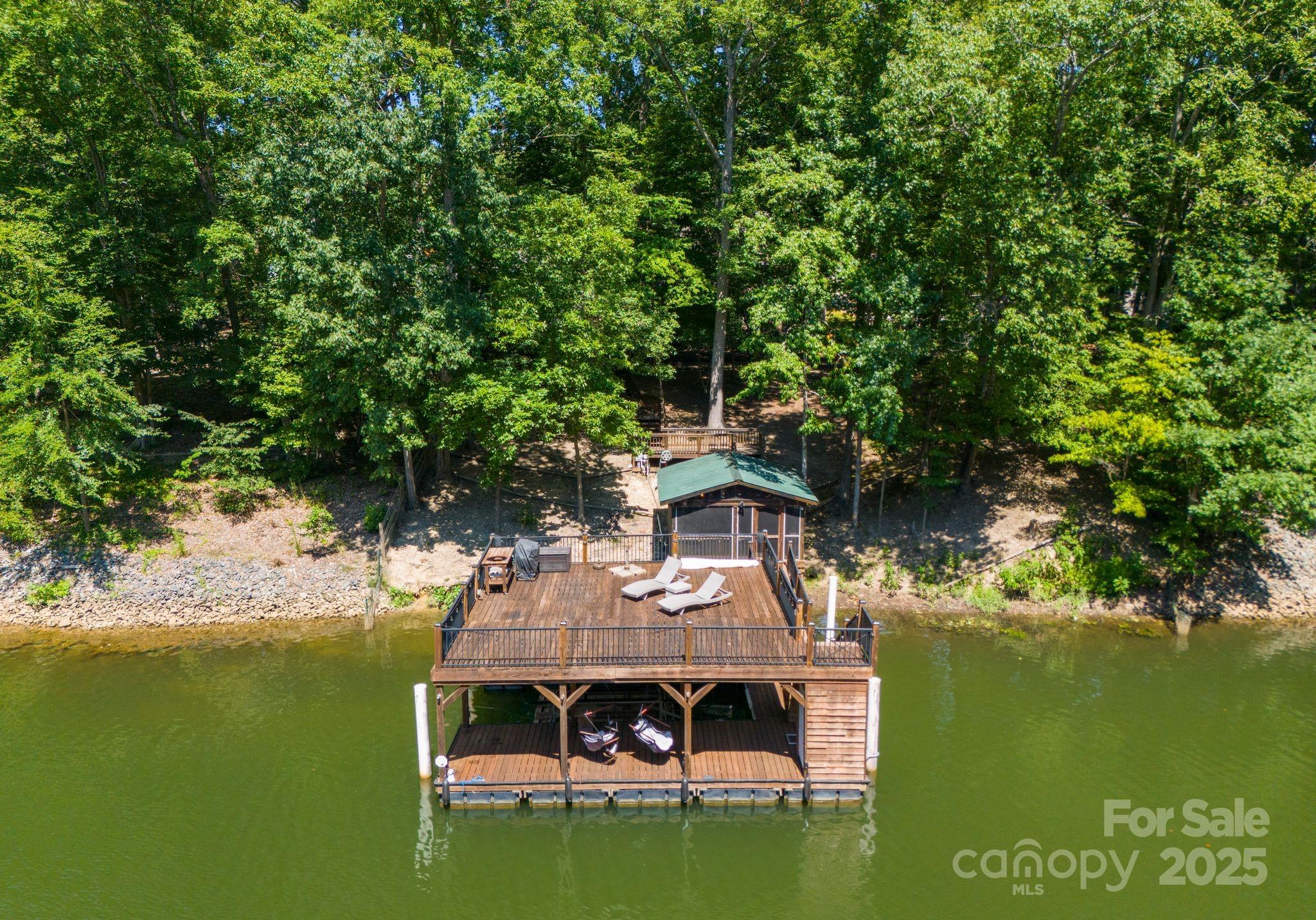 Mt Isle Harbor - Residential