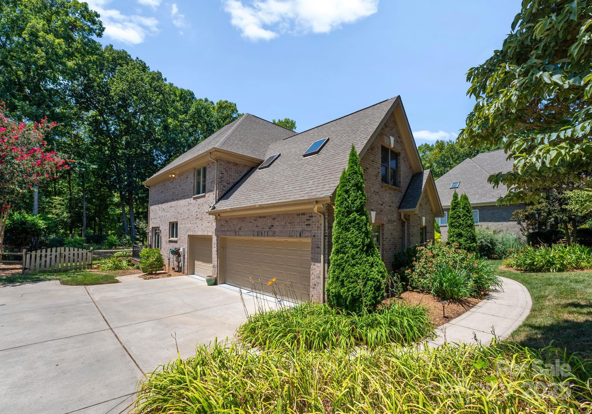 2317 Mt Isle Harbor Drive