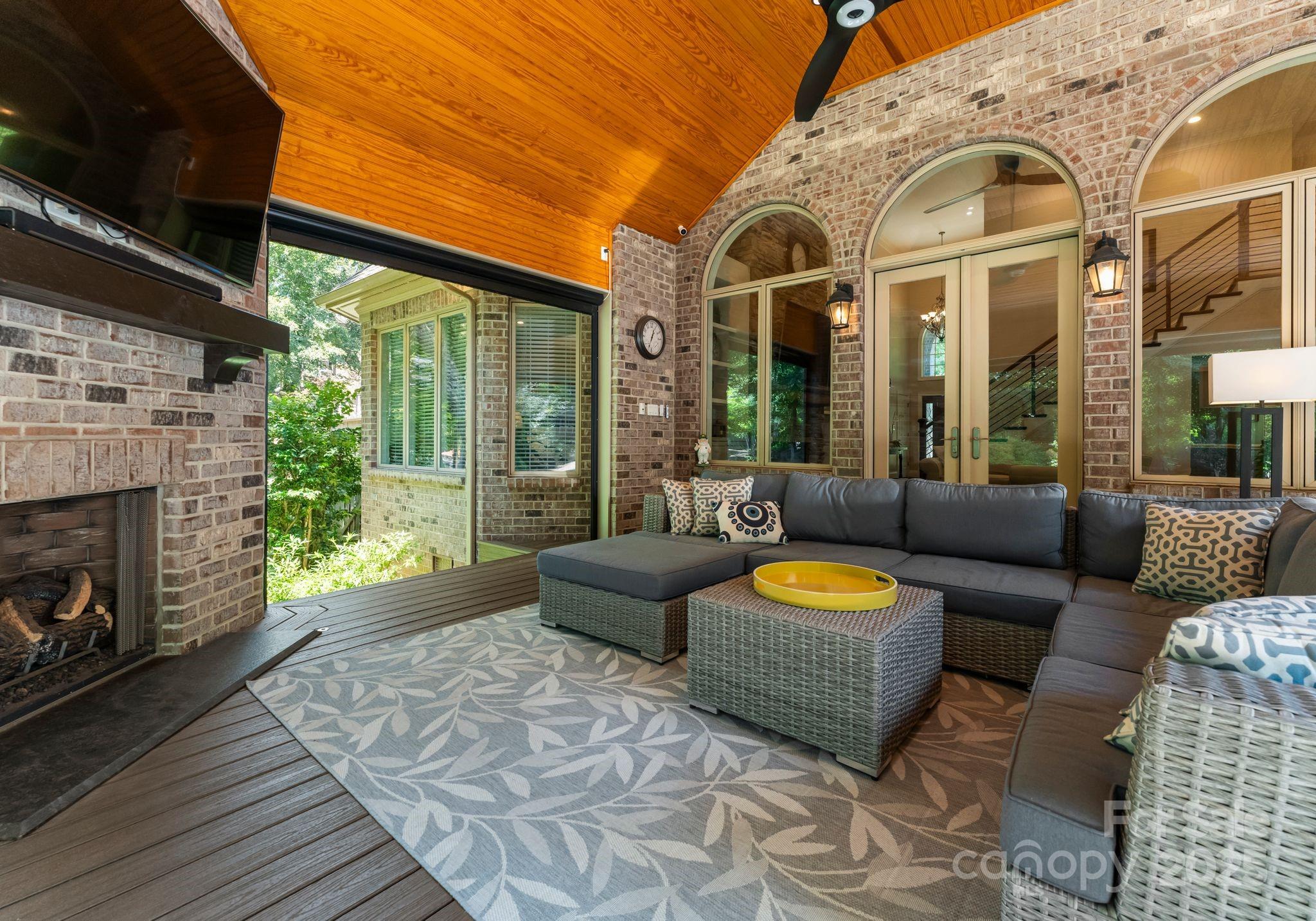 Mt Isle Harbor - Residential