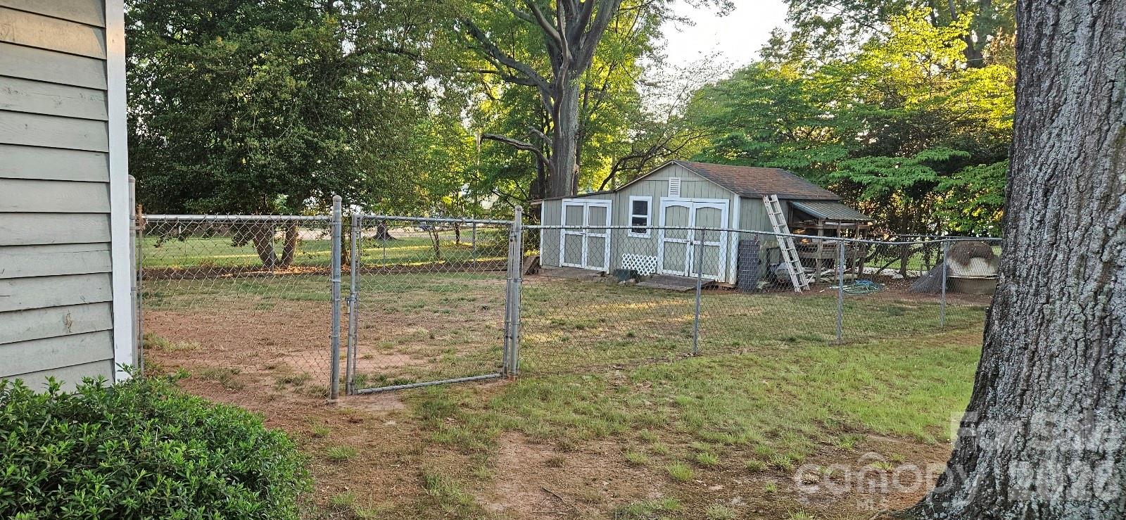 Point Largo - Residential