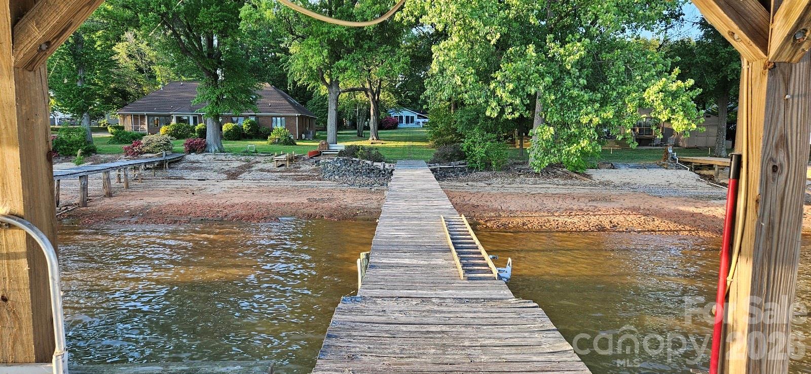 Point Largo - Residential