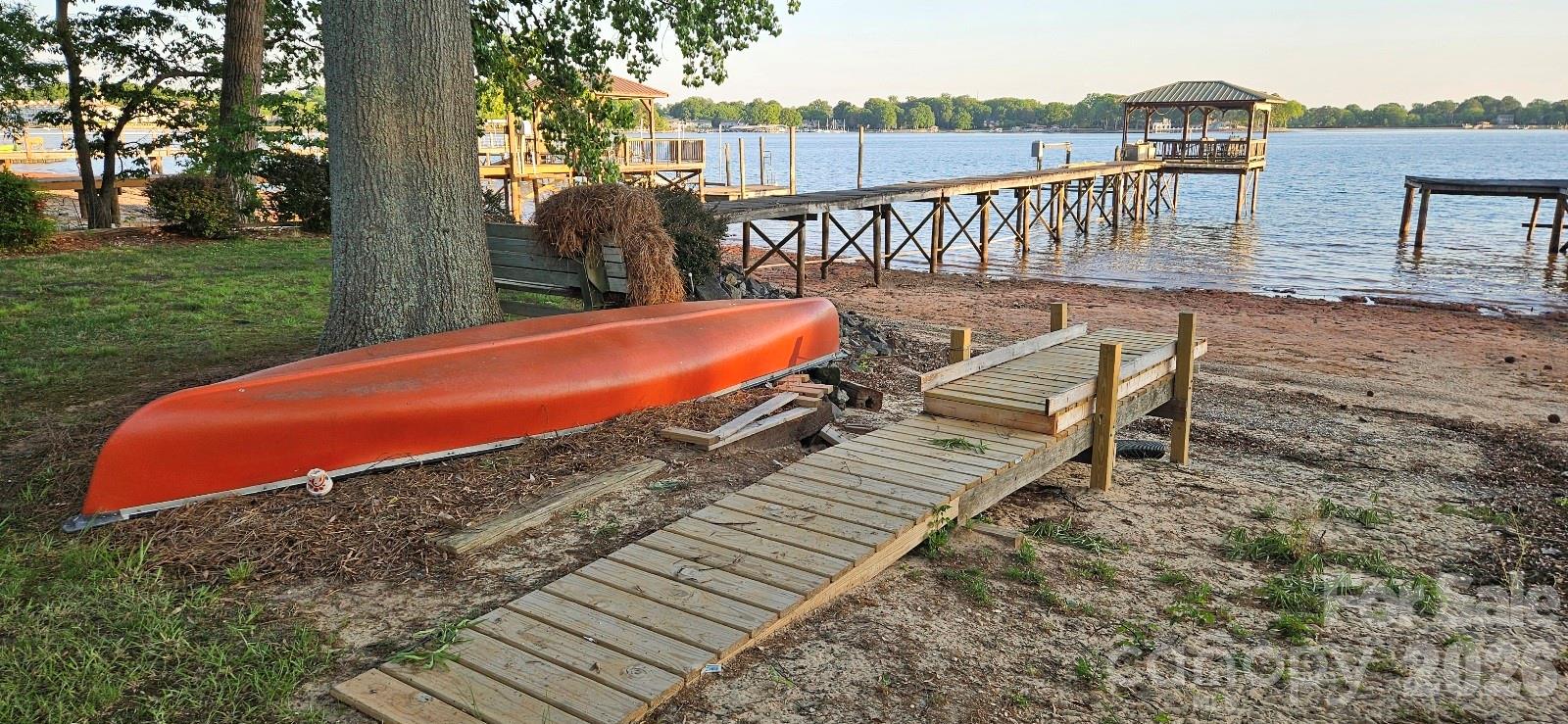 Point Largo - Residential