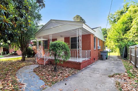 Photo of 1813 Lasalle Street, Charlotte, NC 28216 (MLS # 4397160)