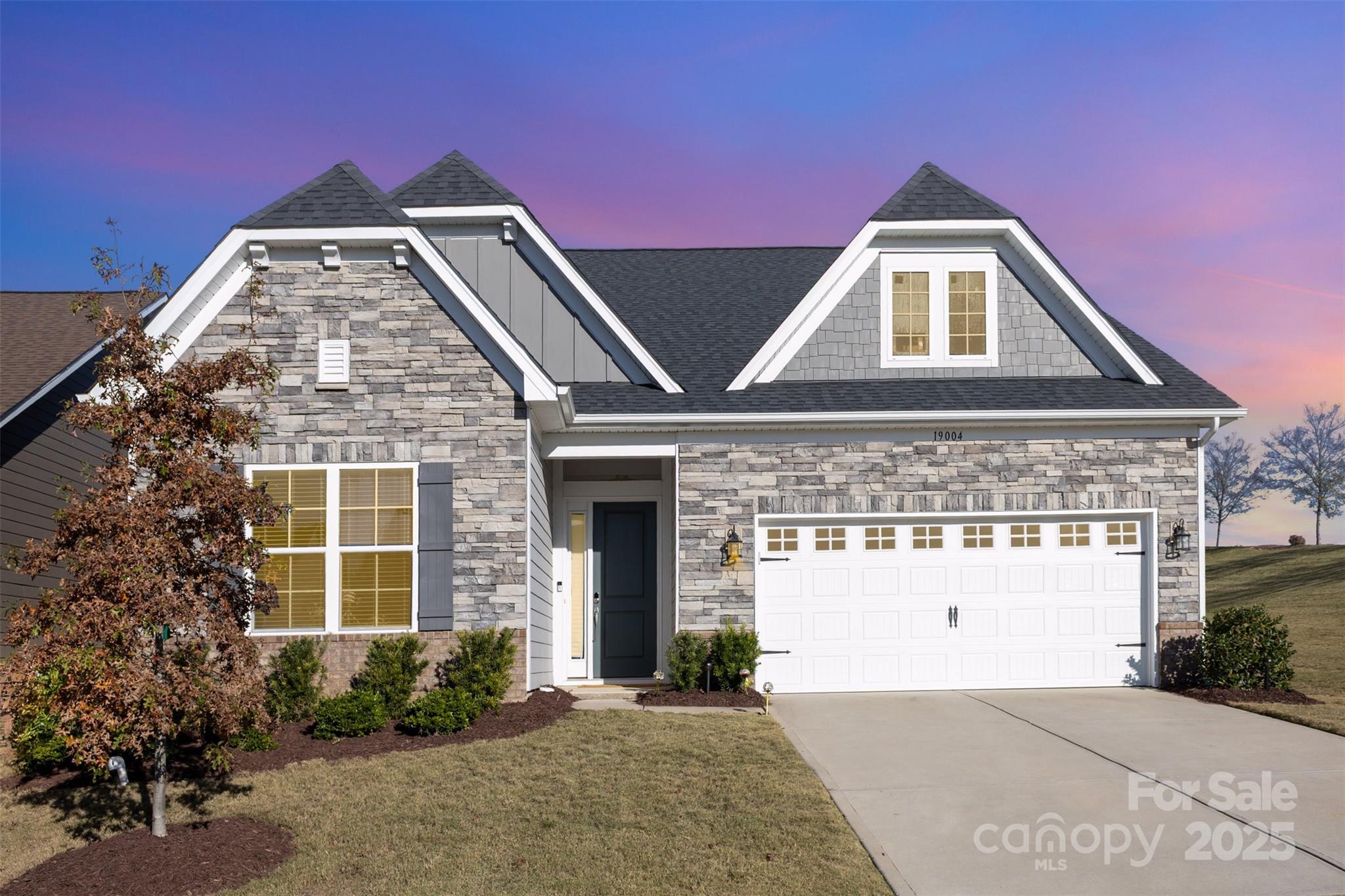 19004 Dry Narrows Way