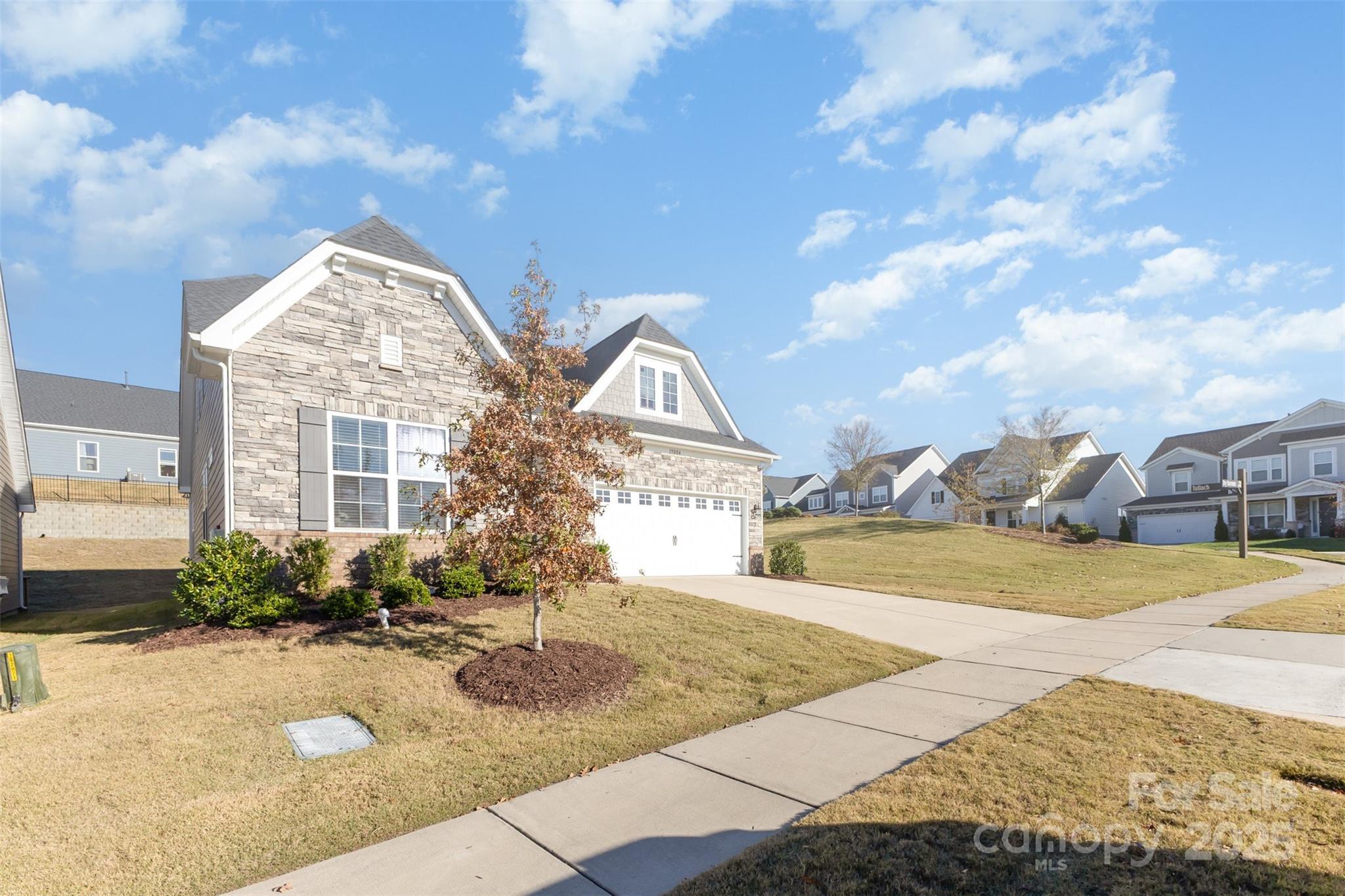 19004 Dry Narrows Way