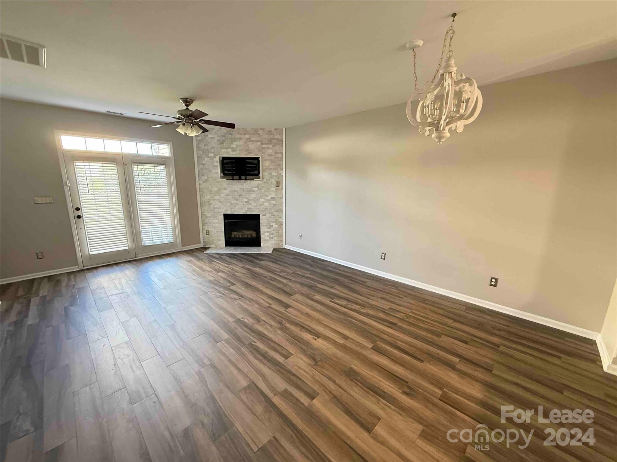 Arlington - Residential Lease