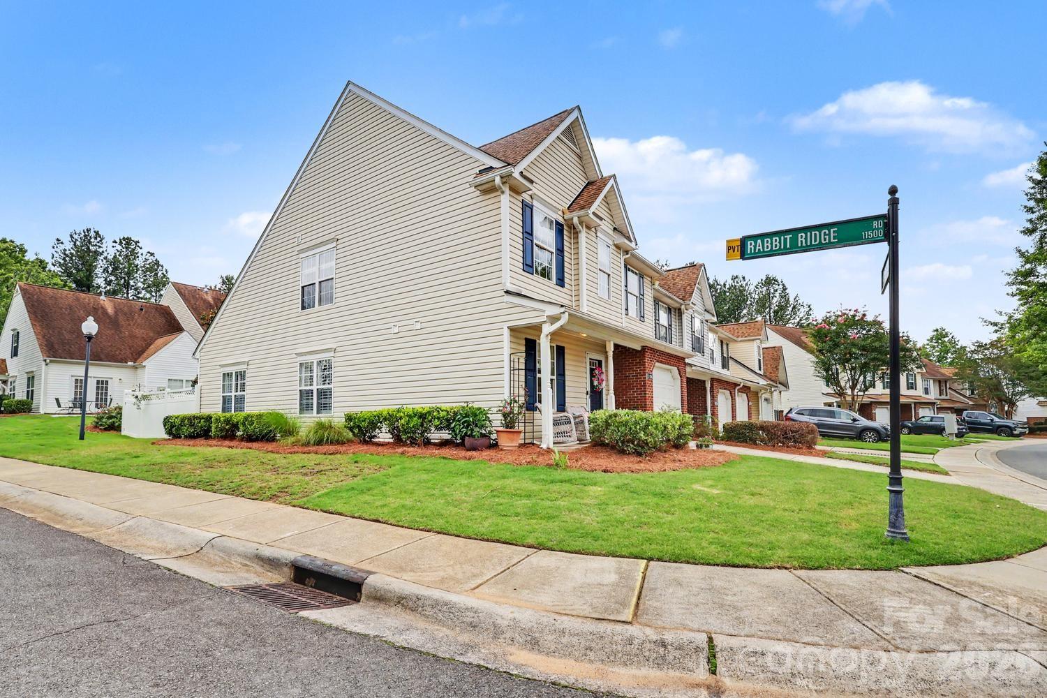 11184 Saintsbury Place