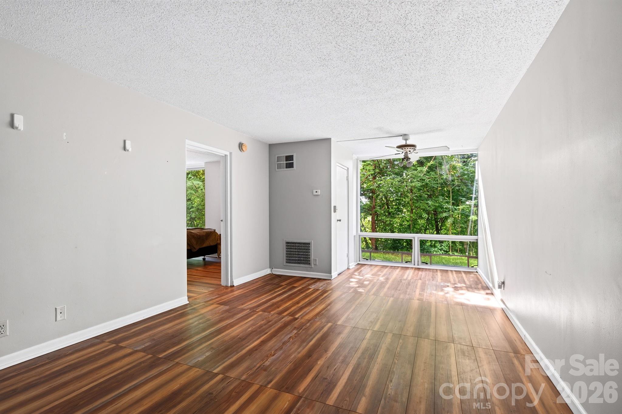 647 Town Mountain Road 105