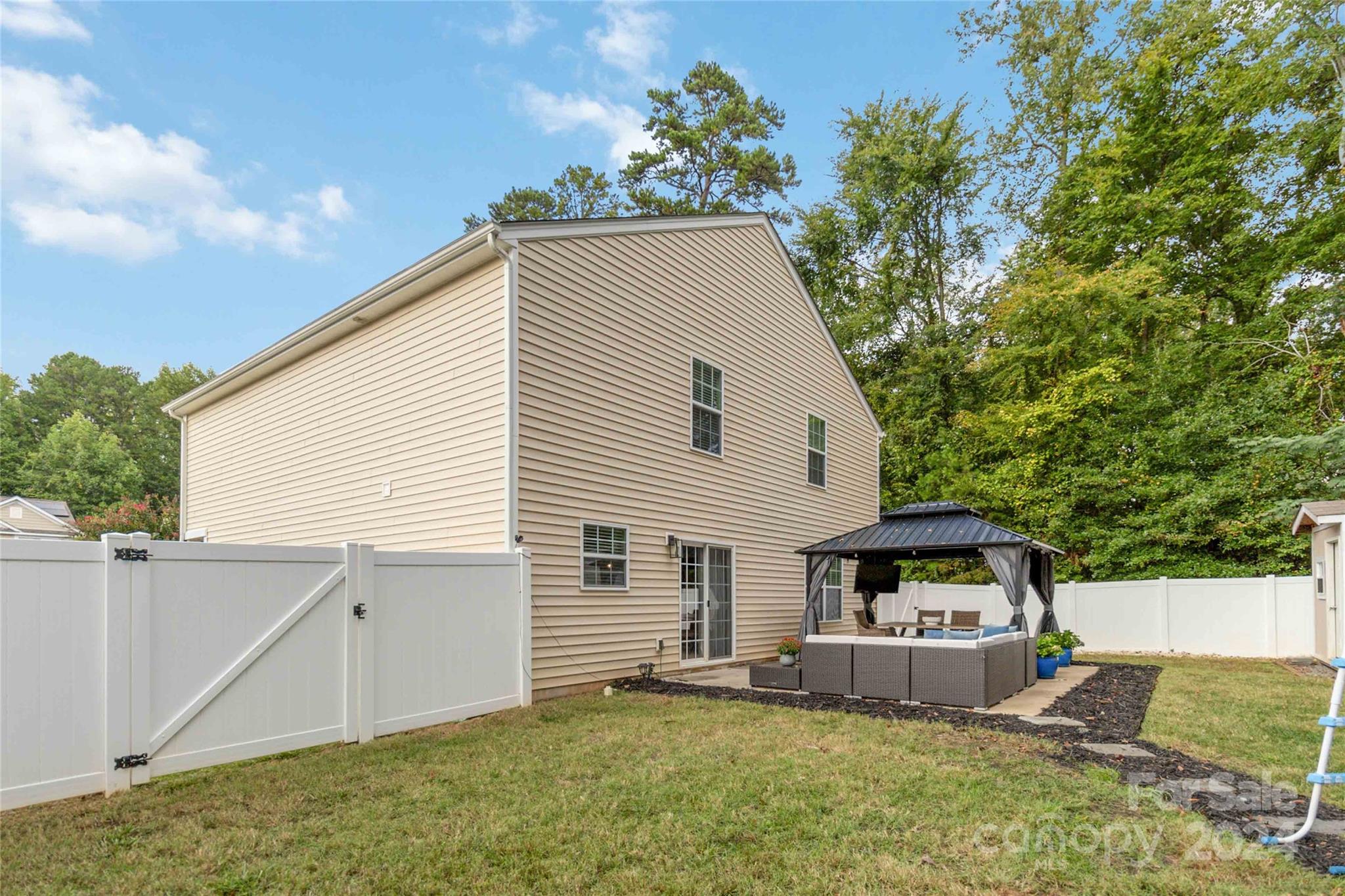 Northlake Landing - Residential