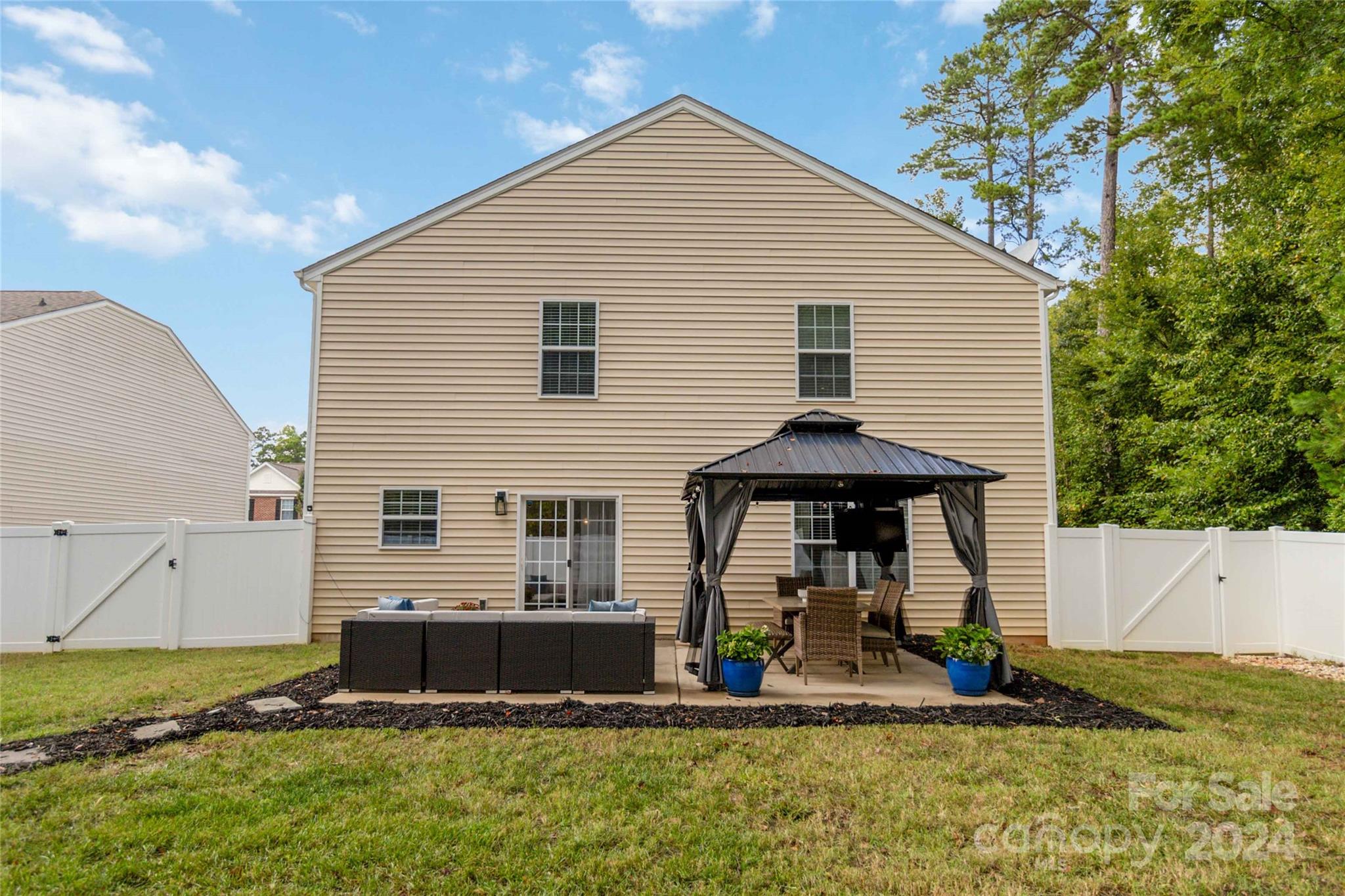 Northlake Landing - Residential