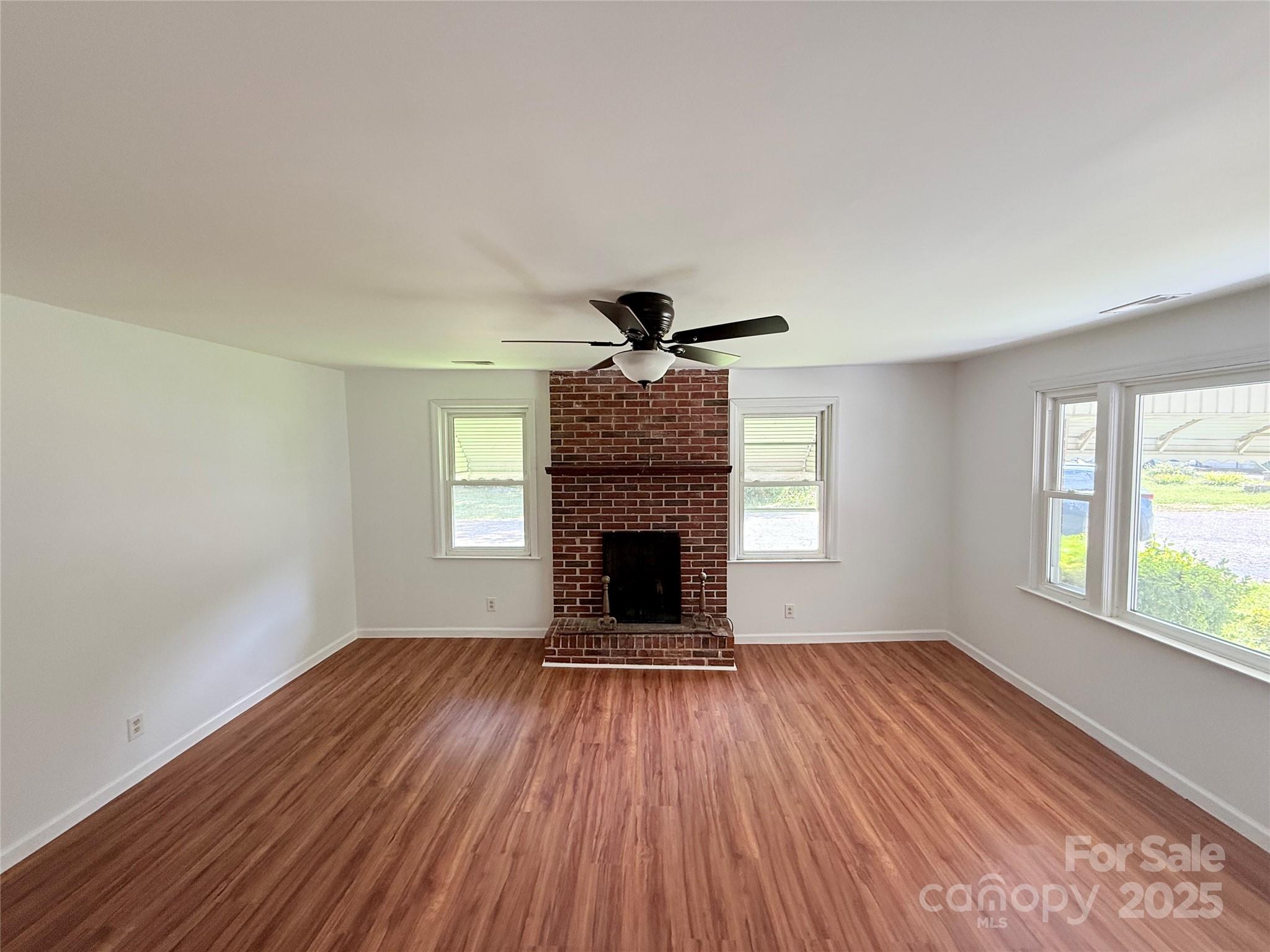 213 Jewel Street