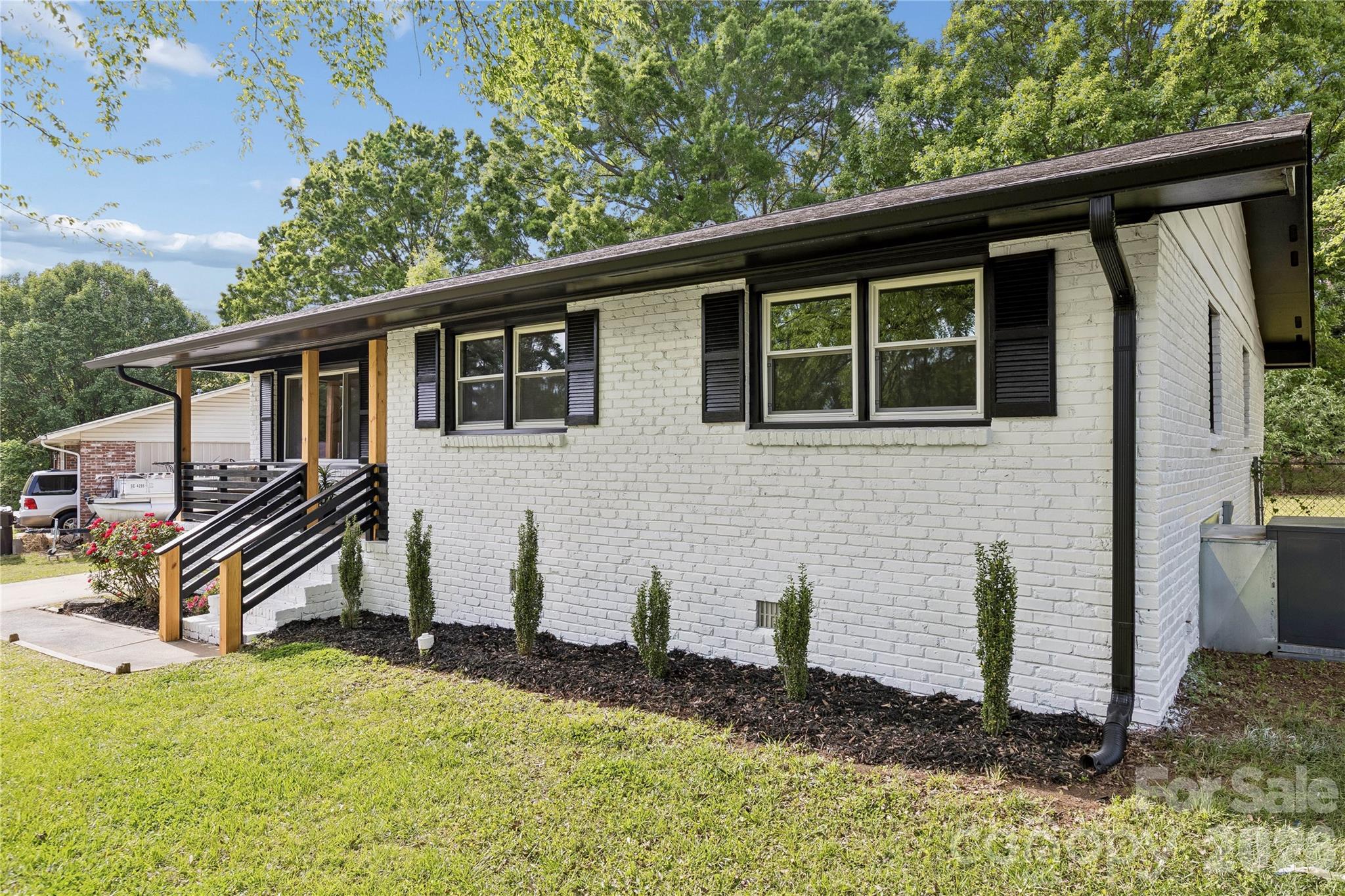 2075 Franklin Street