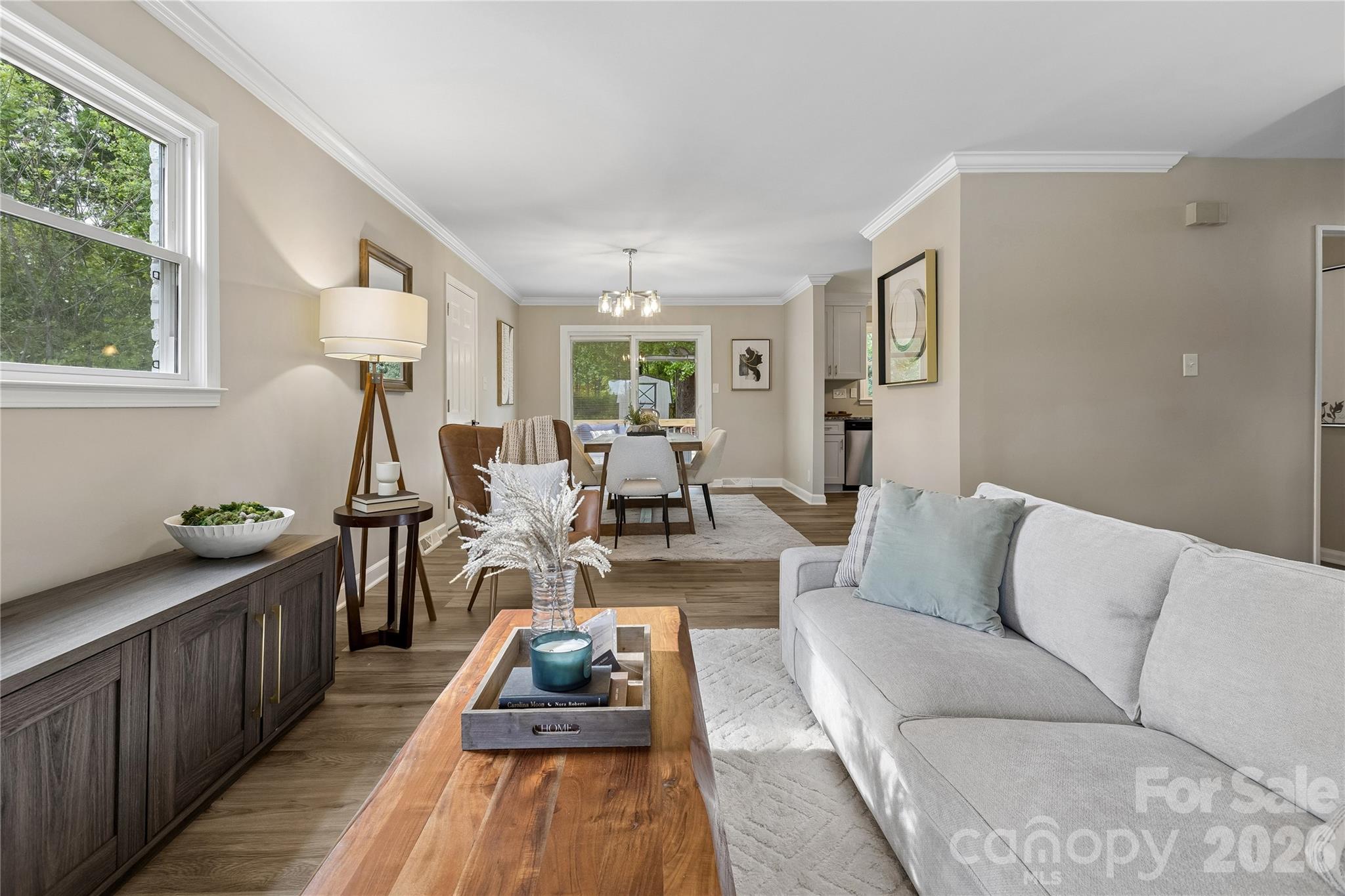 2075 Franklin Street