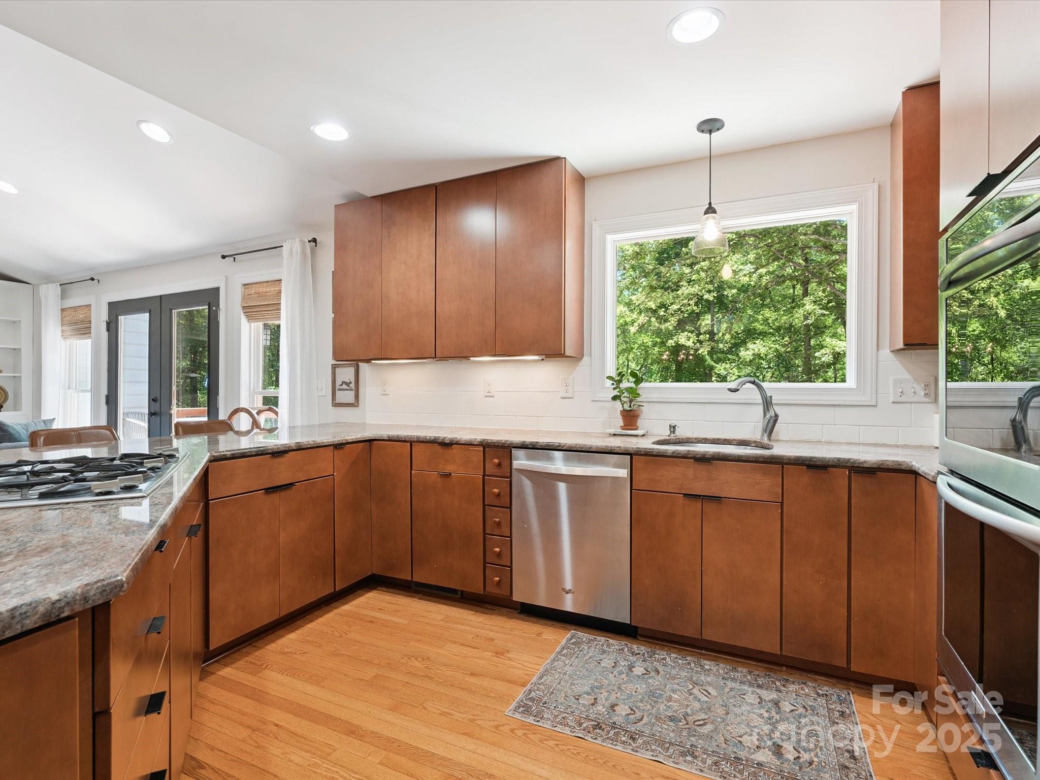 Olde Williamsburg - Residential