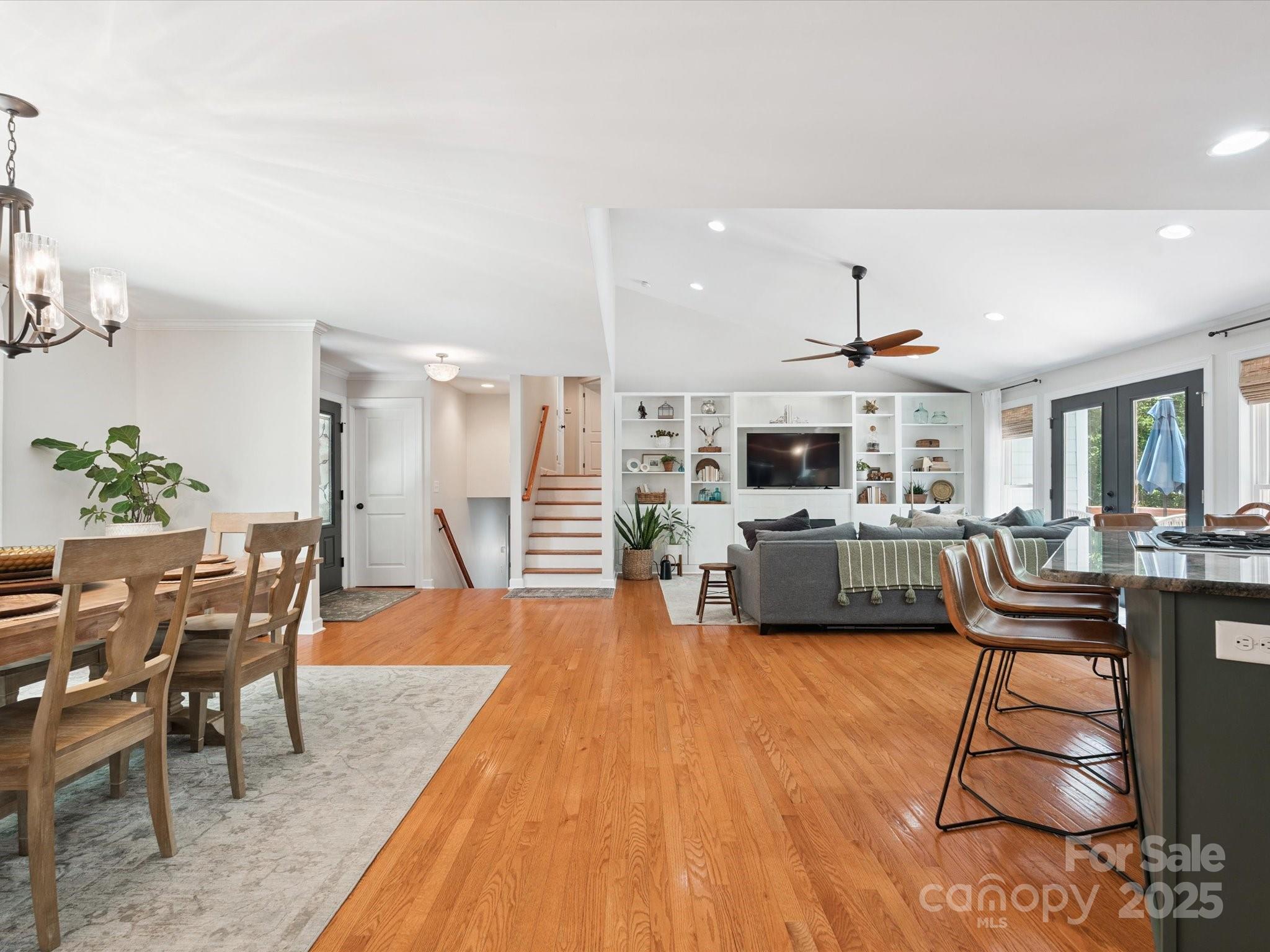 Olde Williamsburg - Residential