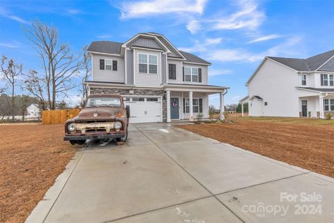 A home in Hope Mills